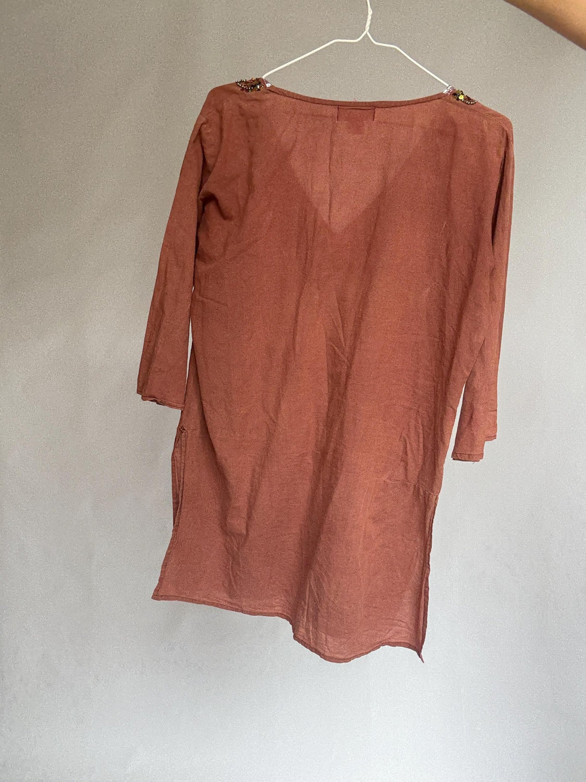 Beaded embellished cotton tunic by Hugo Samuel – rust brown boho v-neck top – 100% cotton – labeled L – detailed neckline