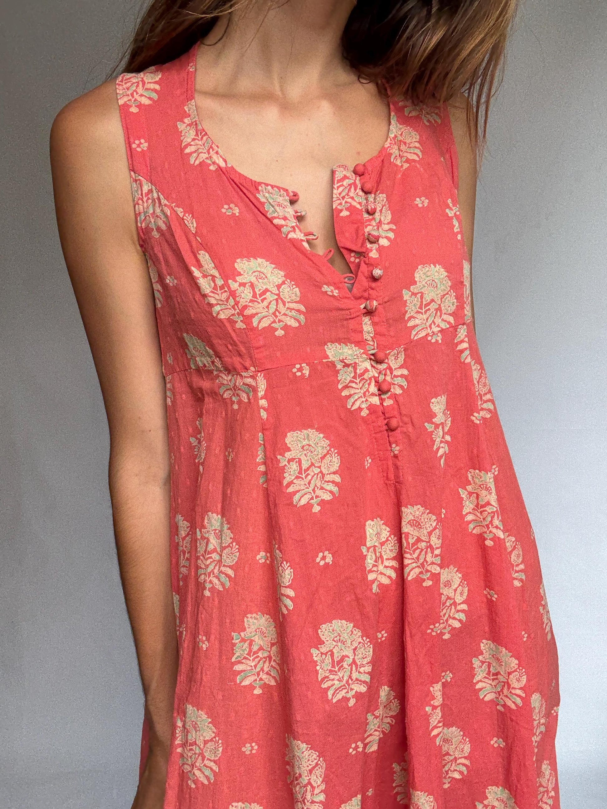 Fabindia sleeveless cotton midi dress – coral floral print – size S slim fit – boho summer dress in breathable fabric
