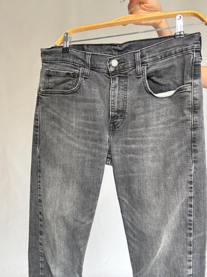 Black Vintage Levi's 502 Tapered Jeans, Cropped Denim