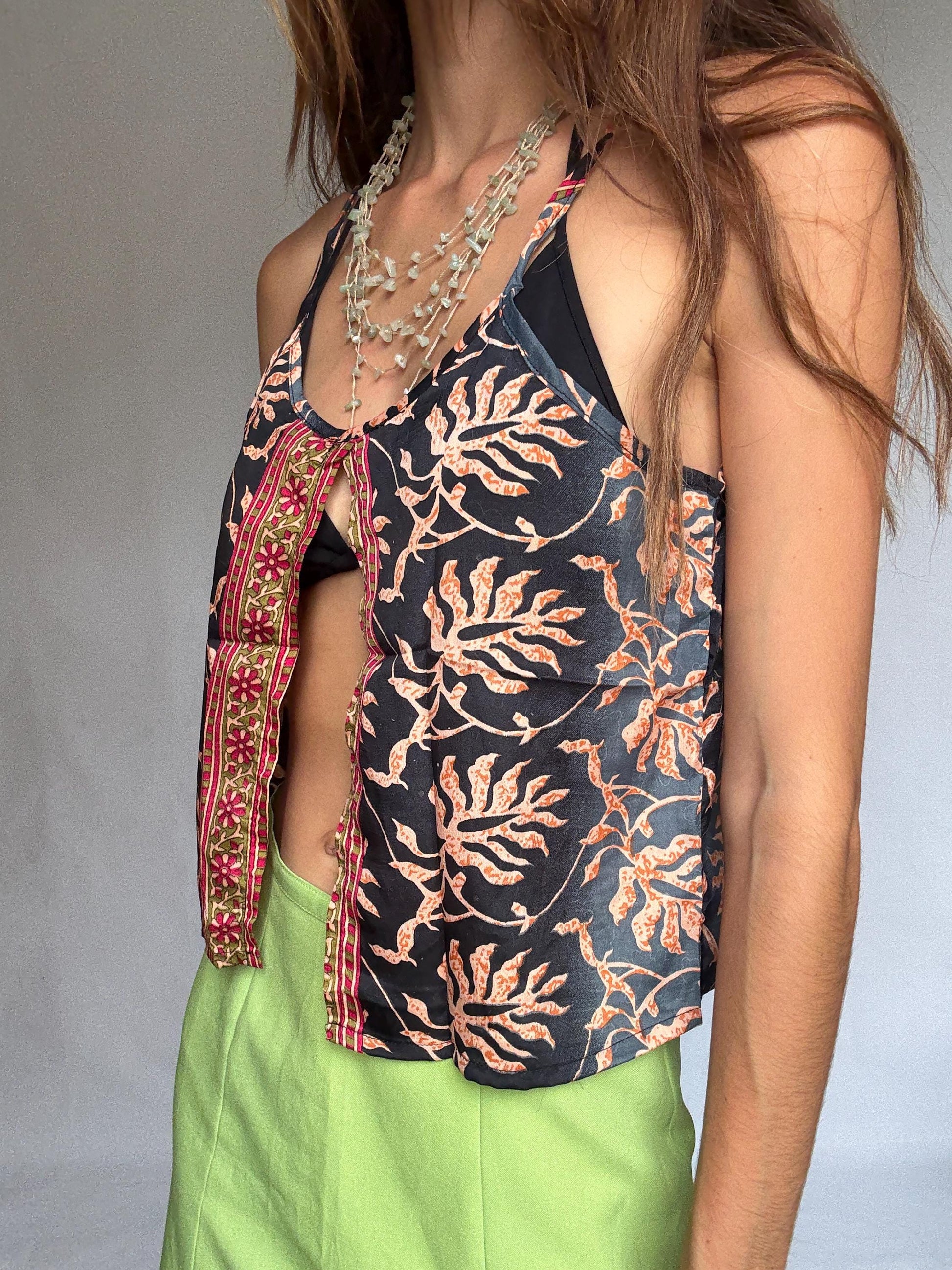 Boho silk camisole top – tropical floral embroidery, open front cut, Coachella-style festival look, 70% silk, fits size S/M, Y2K vibe