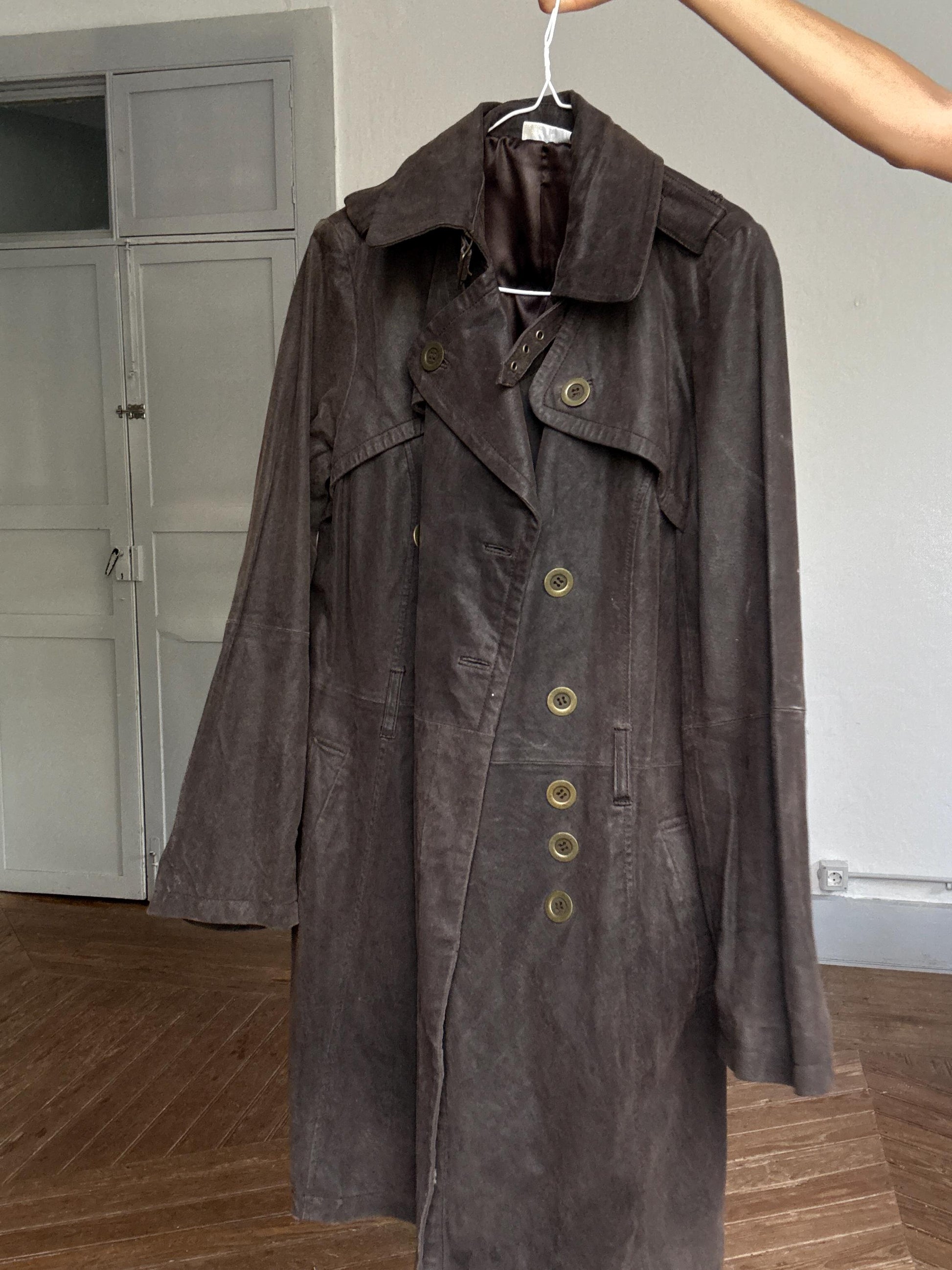 Vintage brown leather trench coat – belted real leather wrap coat D42 fits M, Matrix-inspired, Y2K dark academia femme fatale style