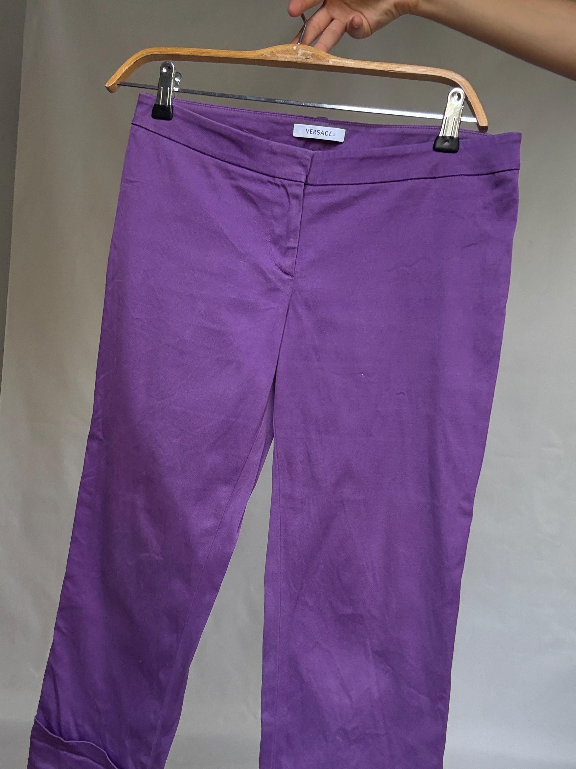 Versace purple cropped pants – size IT 40 – made in Italy – slim fit cotton – rare vintage designer trousers