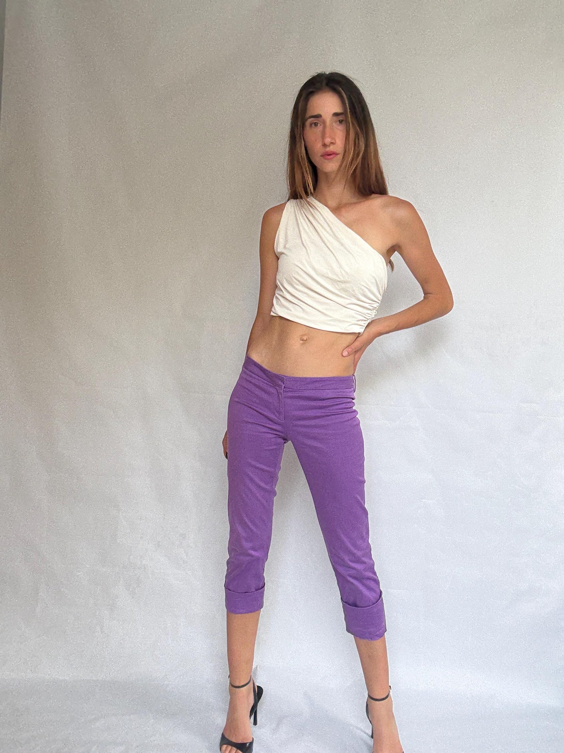 Versace purple cropped pants – size IT 40 – made in Italy – slim fit cotton – rare vintage designer trousers