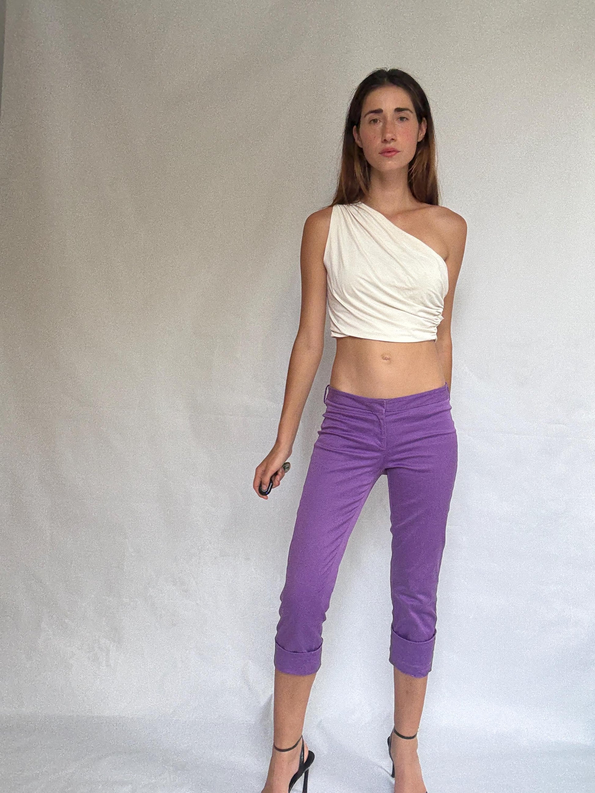 Versace purple cropped pants – size IT 40 – made in Italy – slim fit cotton – rare vintage designer trousers