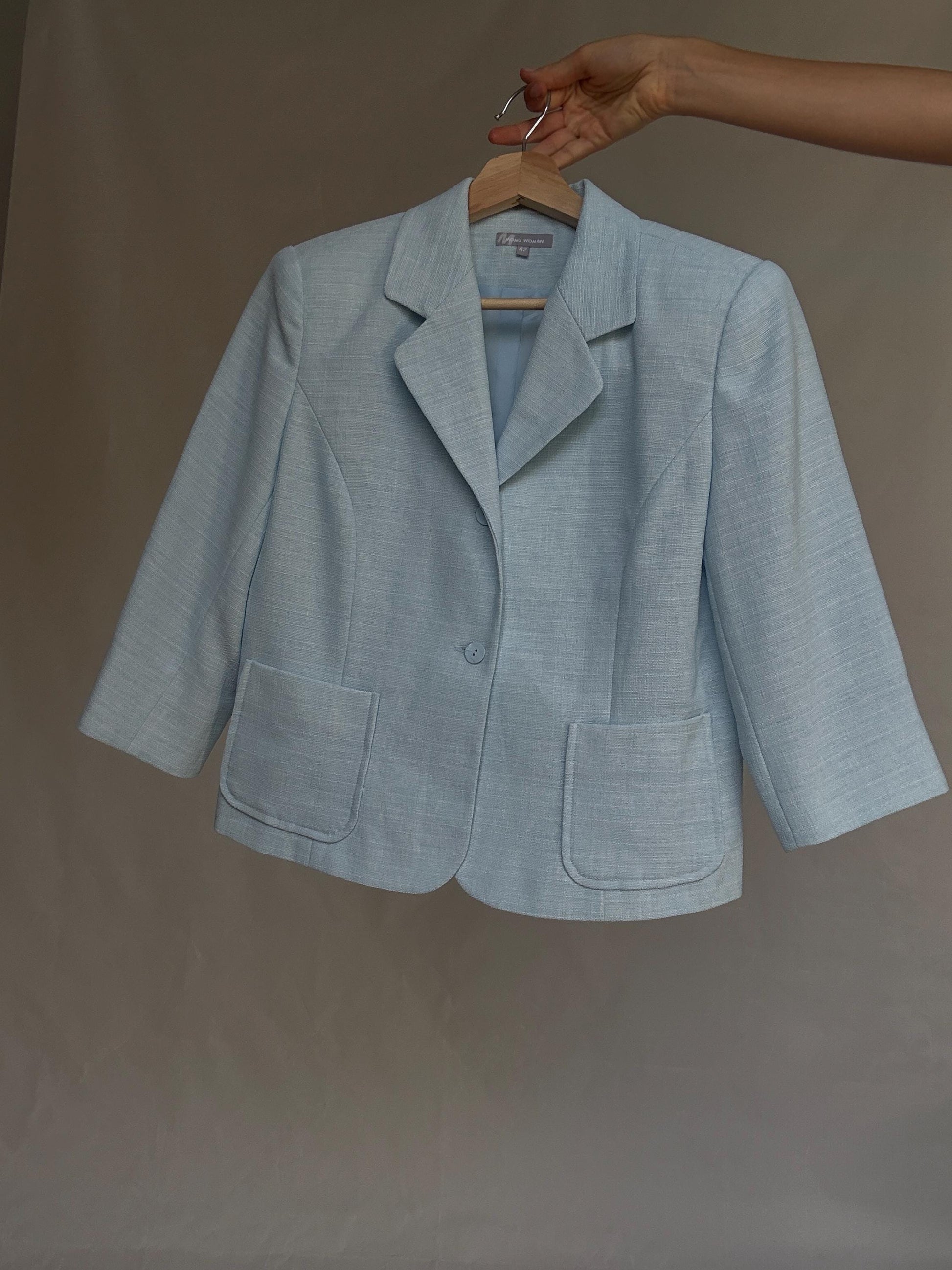 Vintage light blue fitted blazer – cropped tailored jacket with 3/4 sleeves – size 42 elegant pastel layer - Made in Spain