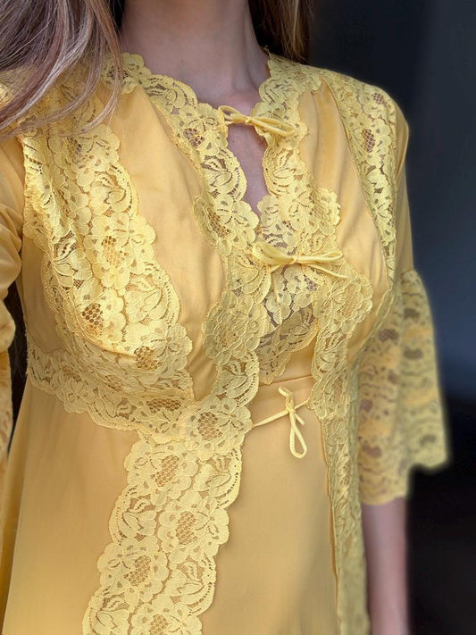 Vintage Italian Design lace Curry yellow Night robe set, Long romantic night gown, Vintage pyjamas