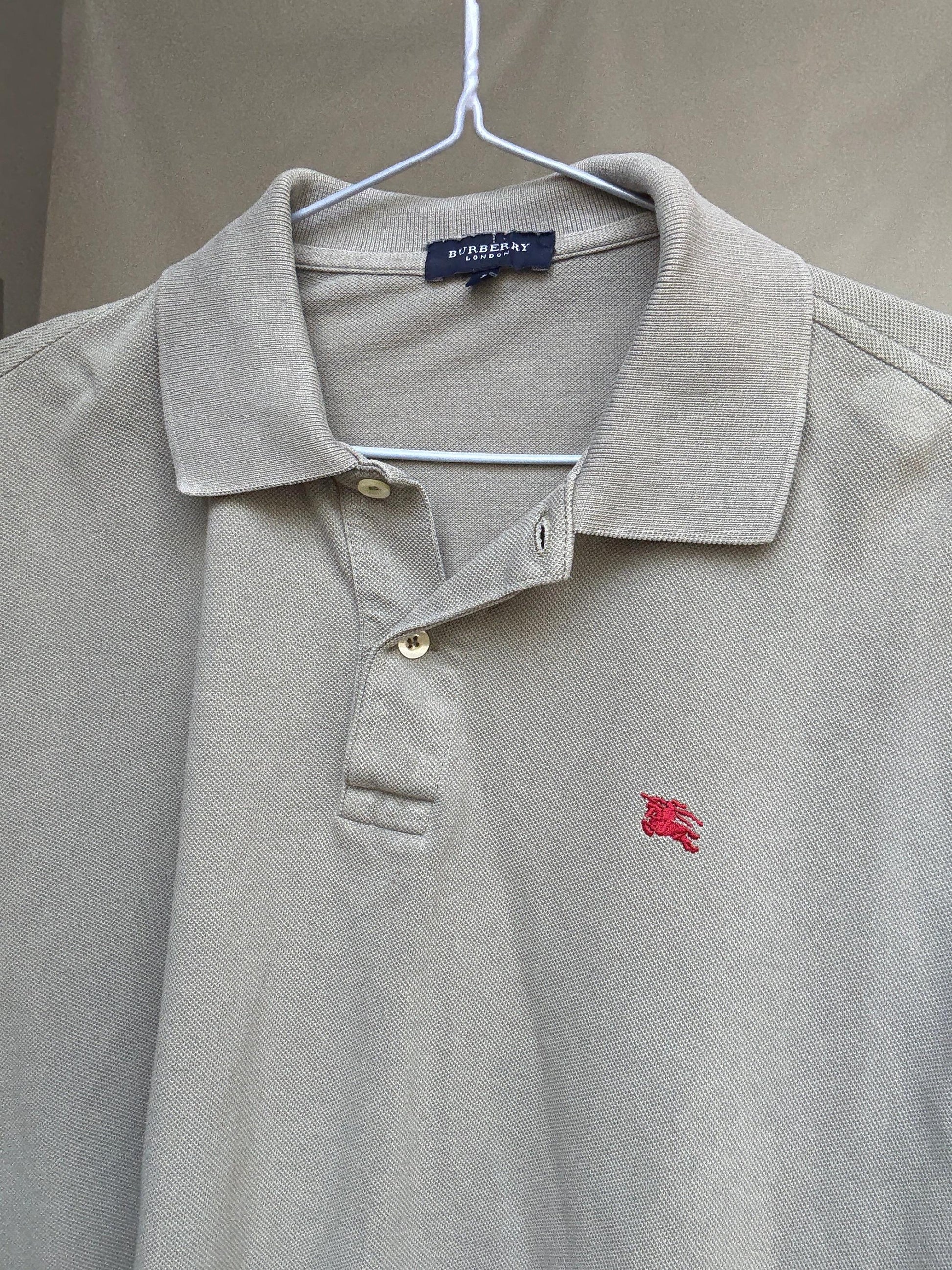 Vintage Burberry cropped polo shirt – olive green short sleeve logo top with collar and button placket – Burberry London size 5