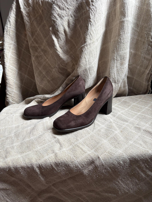 Vintage Chocolate Brown Suede Leather Pumps
