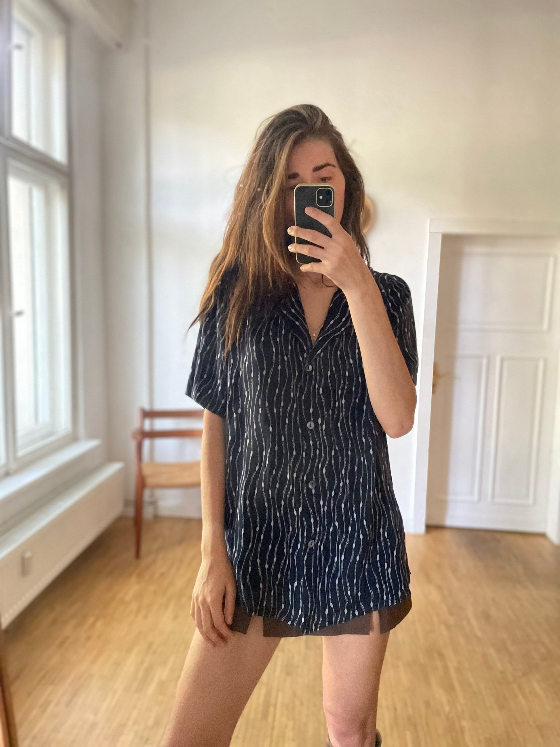 100 % Silk oversized blue groovy woman blouse, Retro abstract 70s shirt, Button up shirt dress, Boxy blouse, L