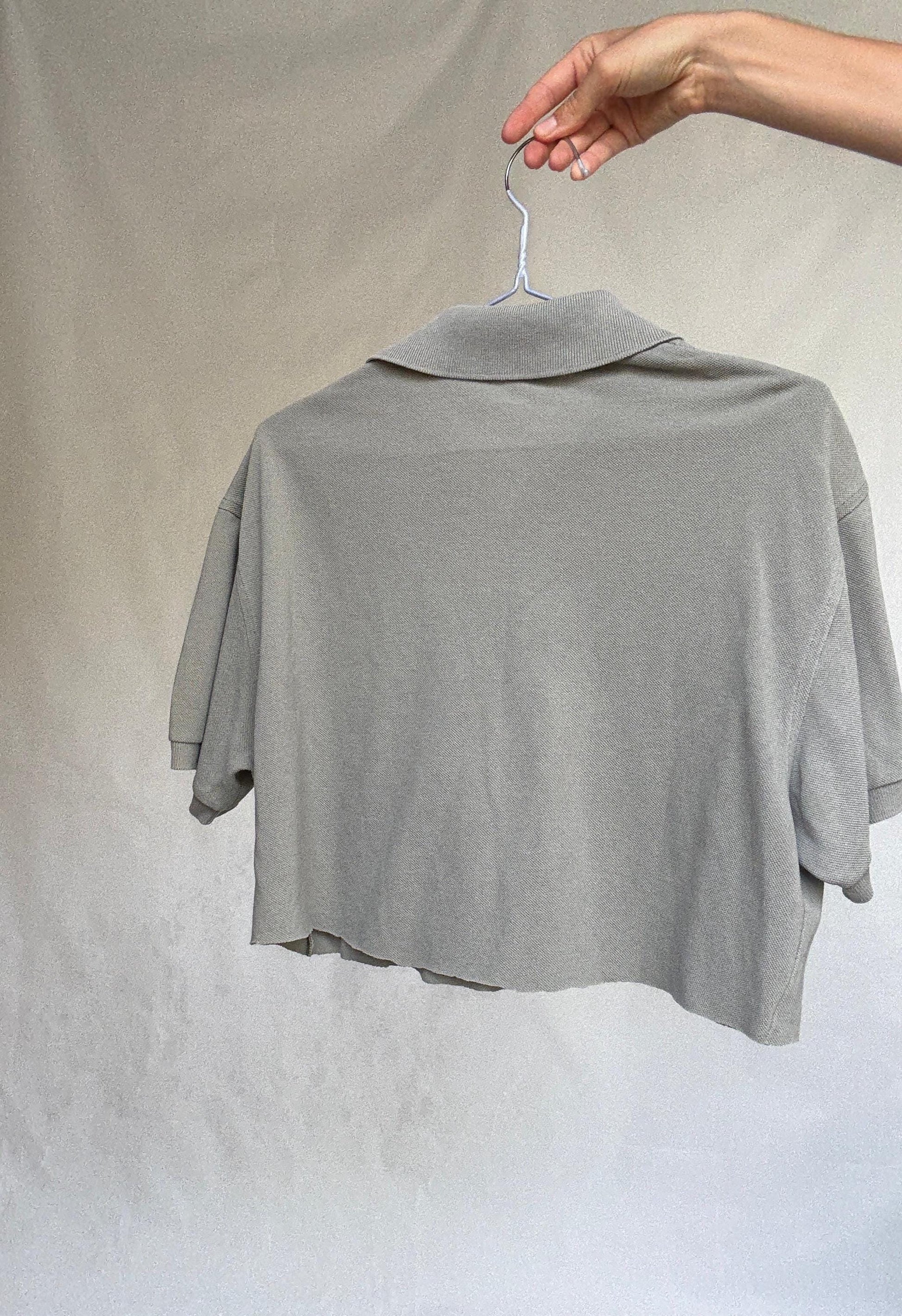 Vintage Burberry cropped polo shirt – olive green short sleeve logo top with collar and button placket – Burberry London size 5