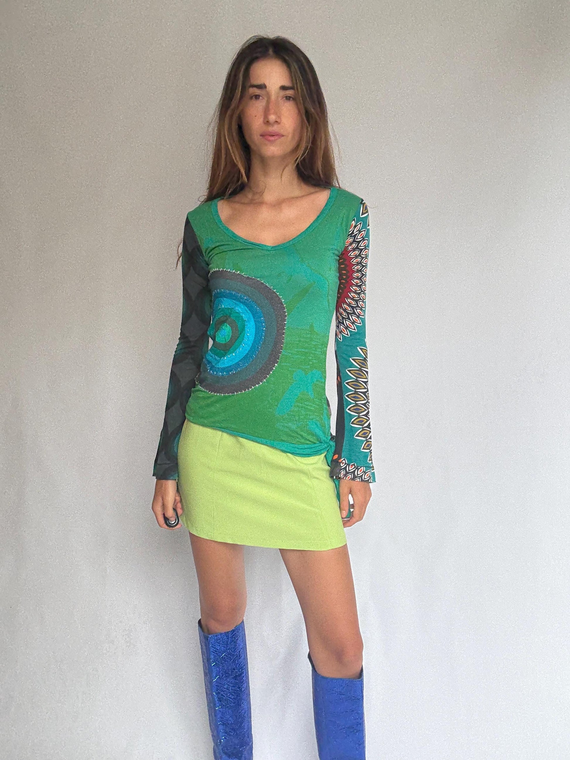 Desigual long sleeve green graphic blouse – bold print, tie waist detail – soft viscose top – no size tag, fits like XS–S