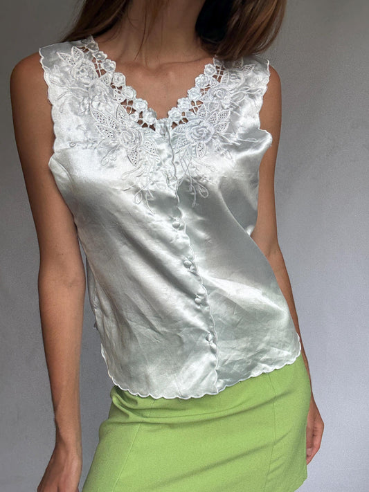 Vintage satin blouse by Cindrela – delicate lace trim & satin buttons – romantic ivory cami top – size 10