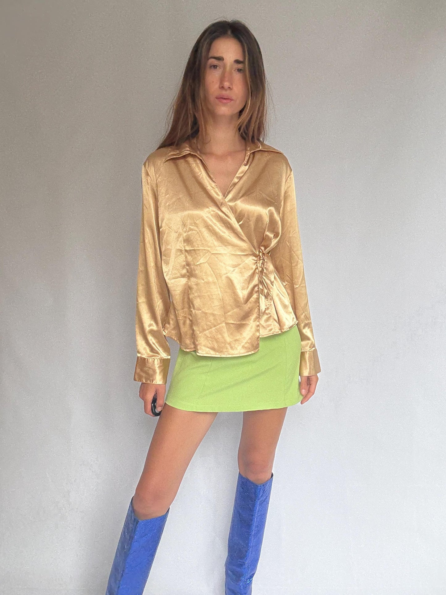 Gold satin wrap blouse by Jaramago – shiny tie-front long sleeve shirt – size 50 – adjustable fit – 100% polyester