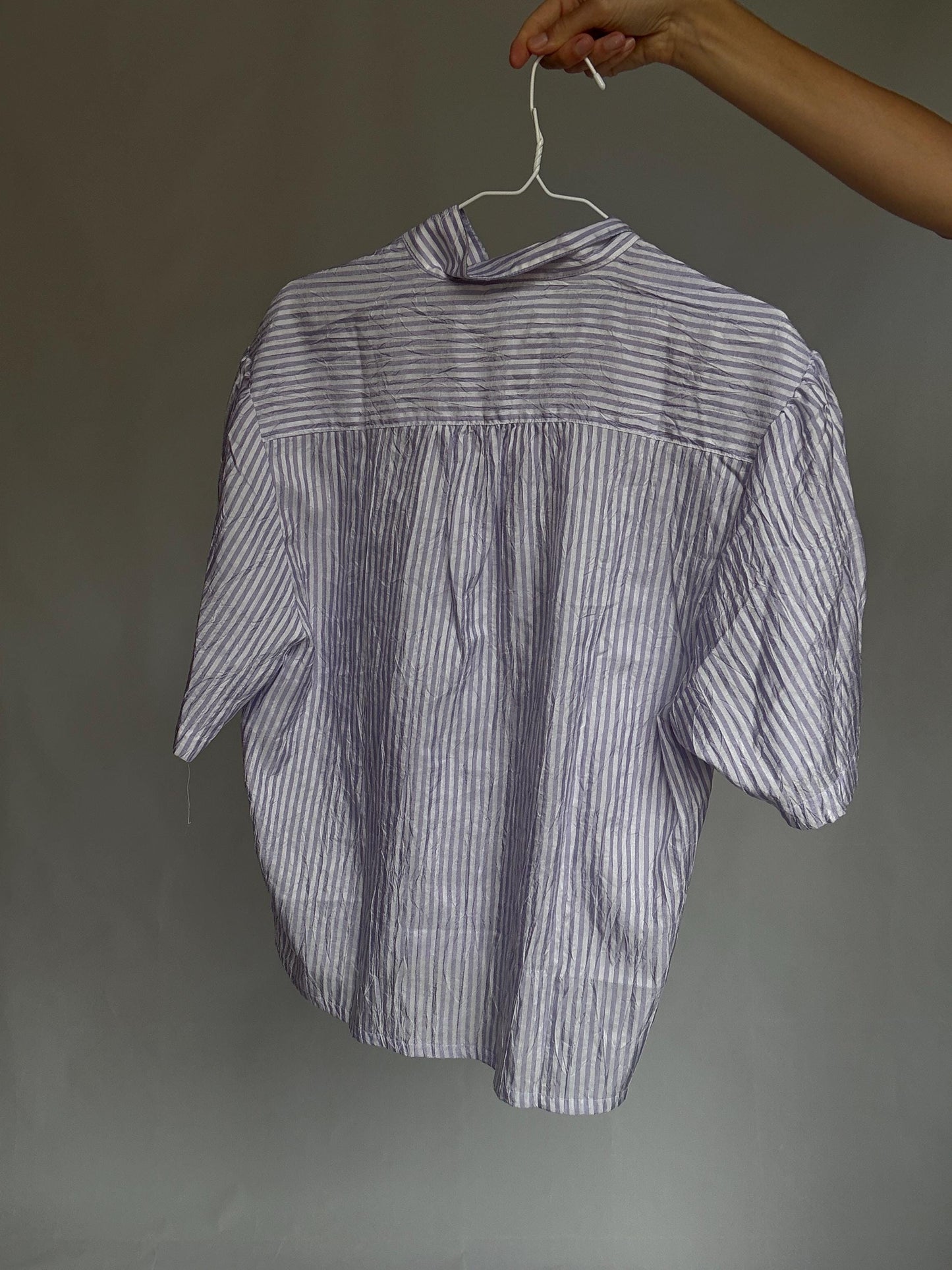 Striped short sleeve blouse with hand embroidery – size 44 – button-up shirt with unique stitched detail – feels synthetic