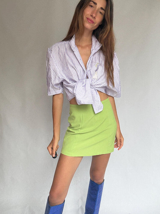 Striped short sleeve blouse with hand embroidery – size 44 – button-up shirt with unique stitched detail – feels synthetic