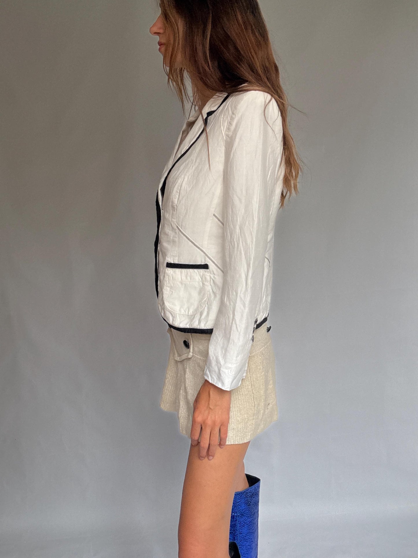 Vintage style Taifun white blazer with black trim, tailored fit & contrast edges, Elegant formal wedding guest jacket, Parisian style