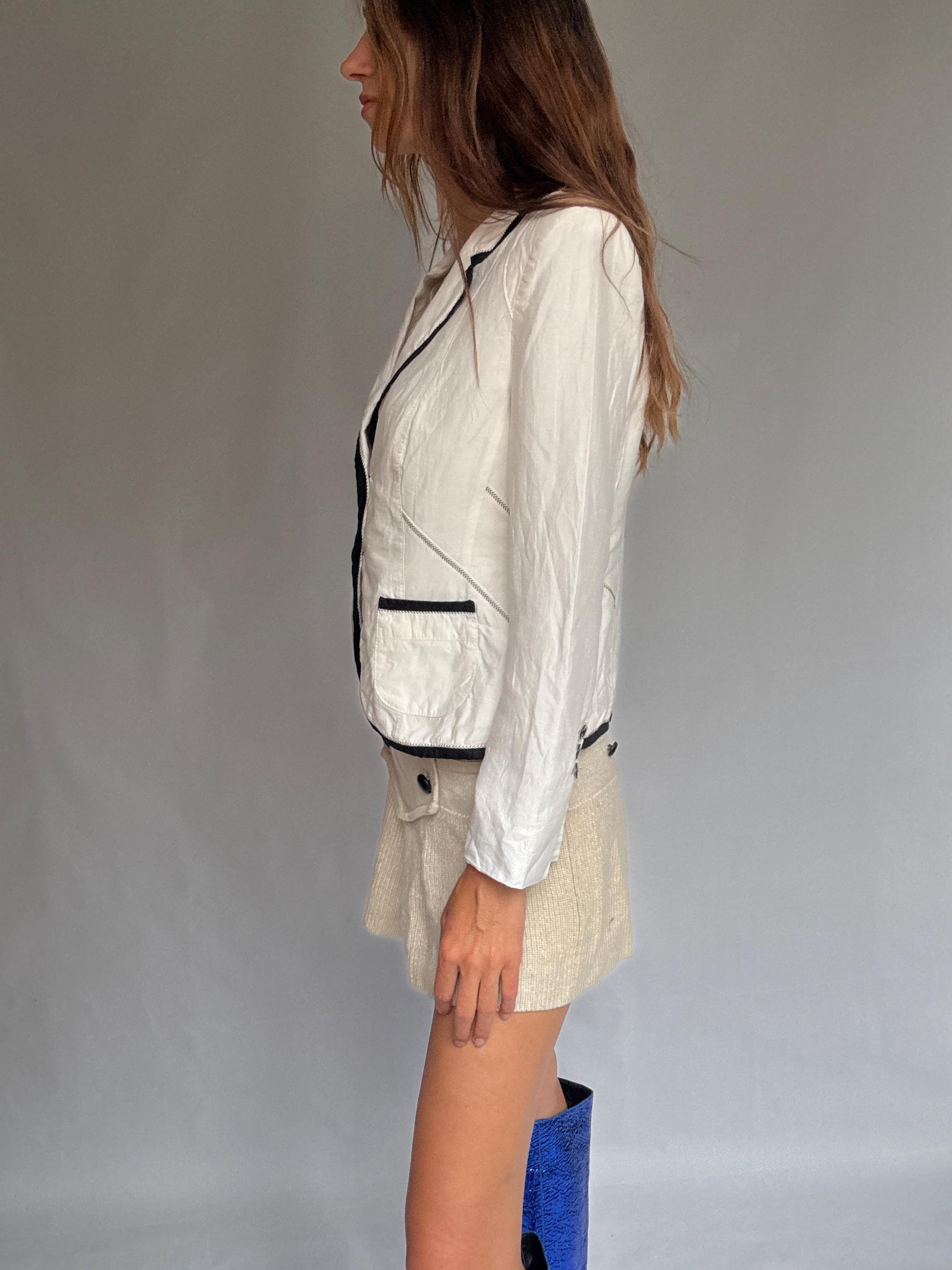 Vintage style Taifun white blazer with black trim, tailored fit & contrast edges, Elegant formal wedding guest jacket, Parisian style