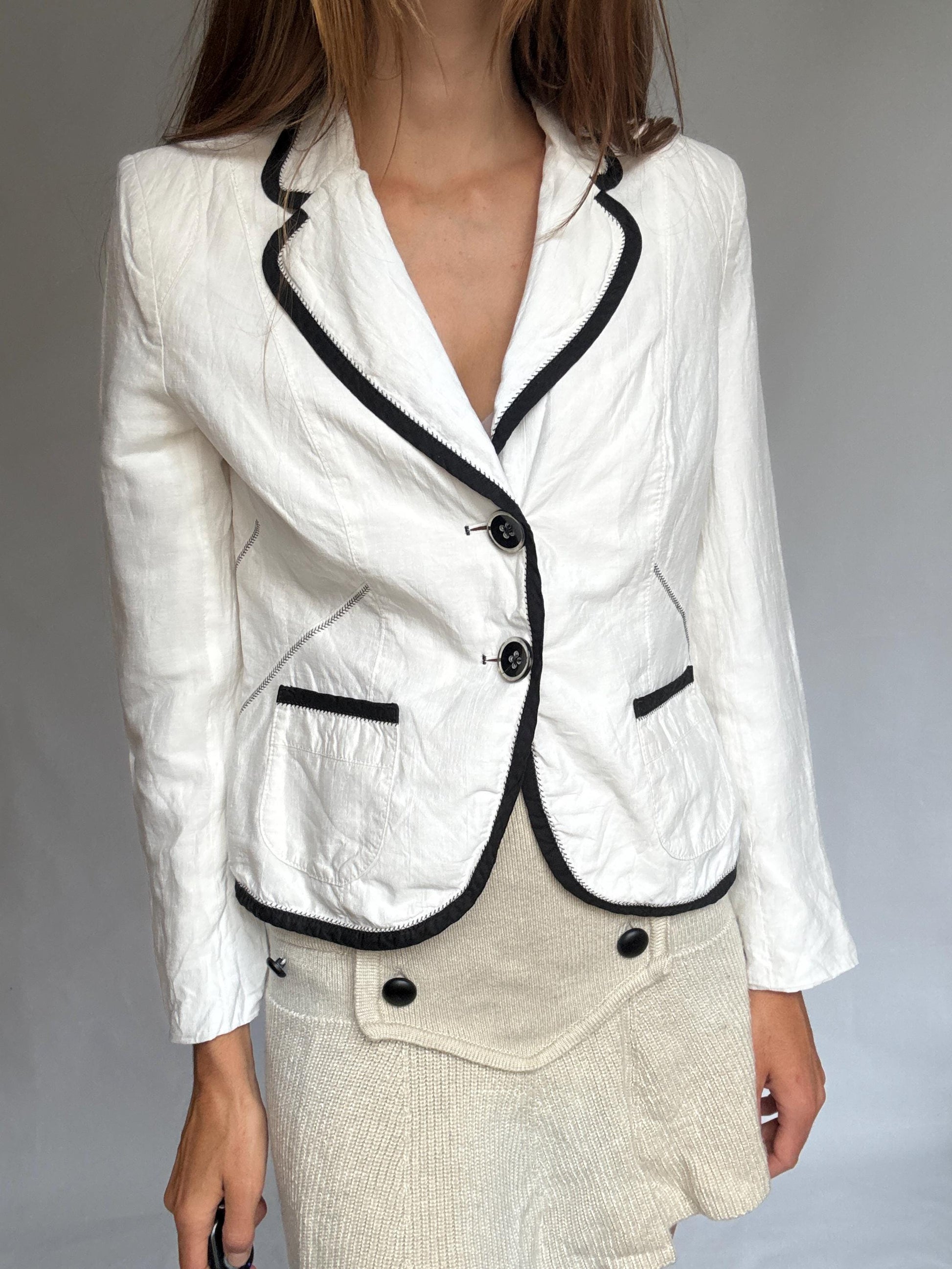 Vintage style Taifun white blazer with black trim, tailored fit & contrast edges, Elegant formal wedding guest jacket, Parisian style