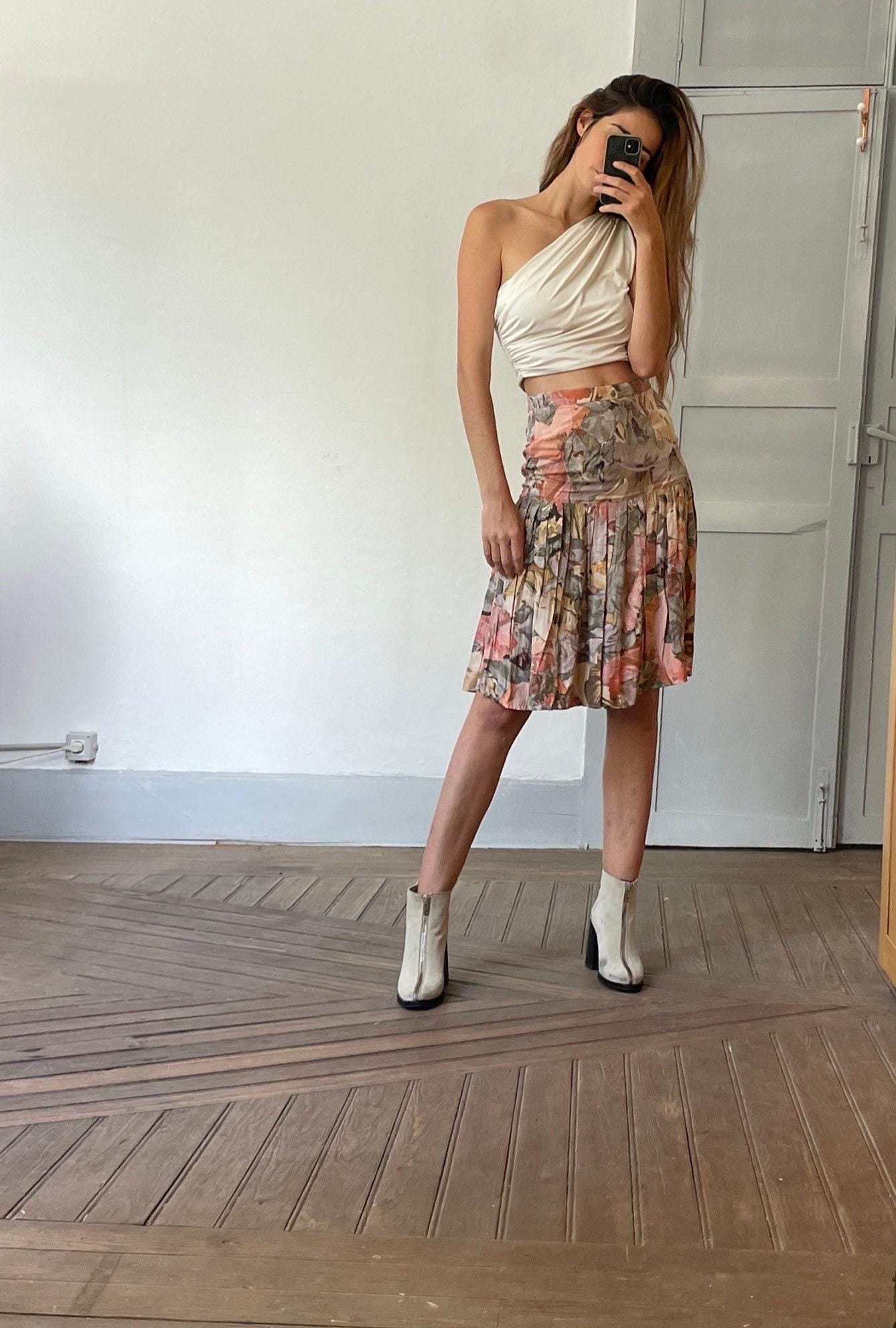 Vintage handmade floral summer skirt, Cute lightweight pleated skirt, Handmade antique woman clothing