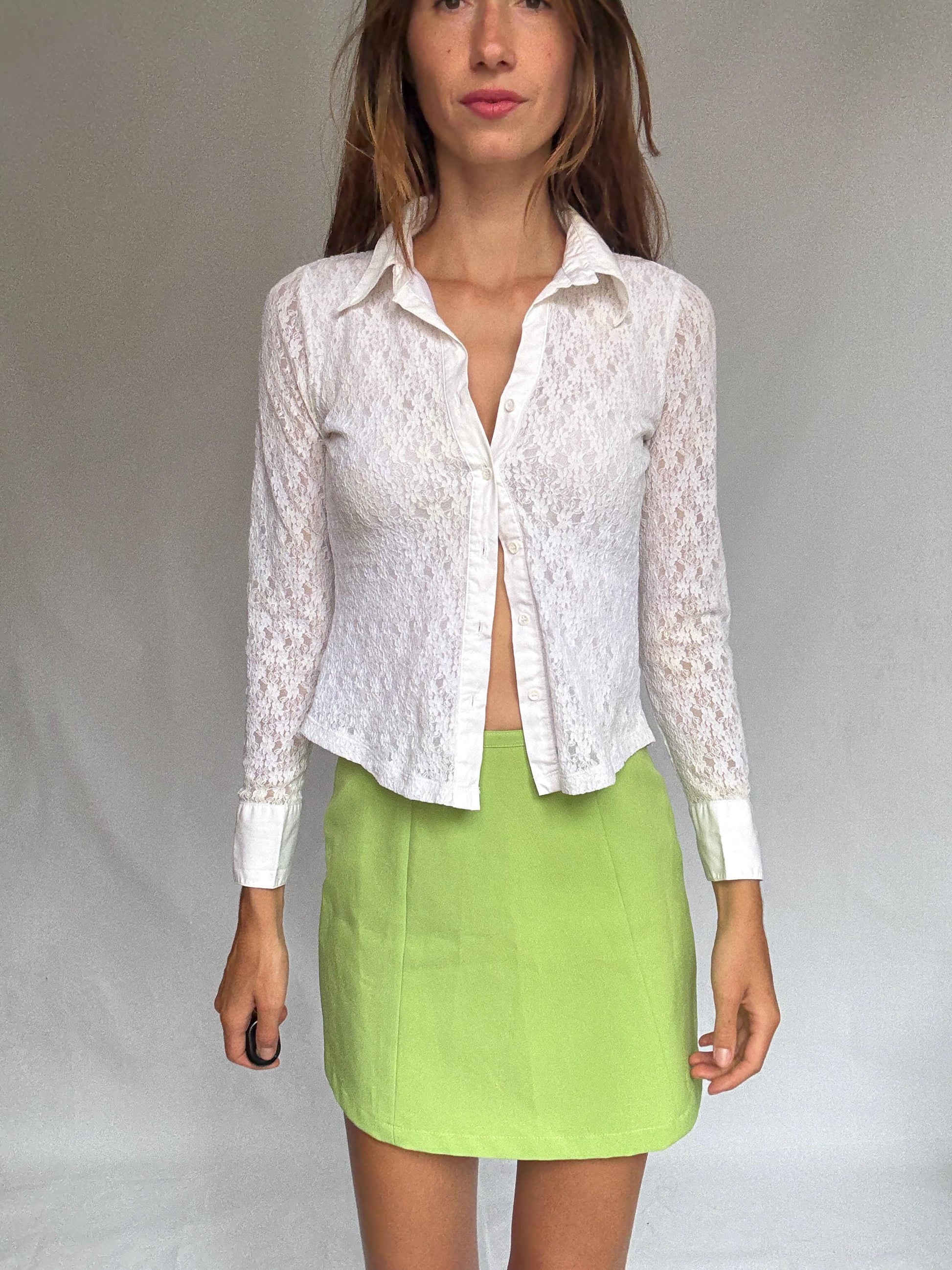 Lace white fitted blouse by Bernardi Collection – vintage size 42 – long sleeve button-up with collar and sheer outer layer