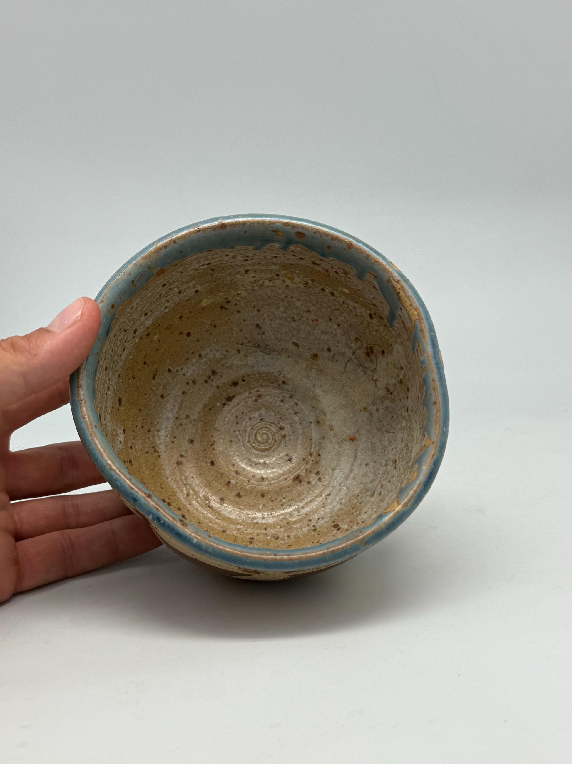 Rustic Studio Pottery Matcha Bowl – Hand-Thrown Chawan Tea Bowl with Abstract Brush Design | Japanese Style Wabi Sabi Ceramics
