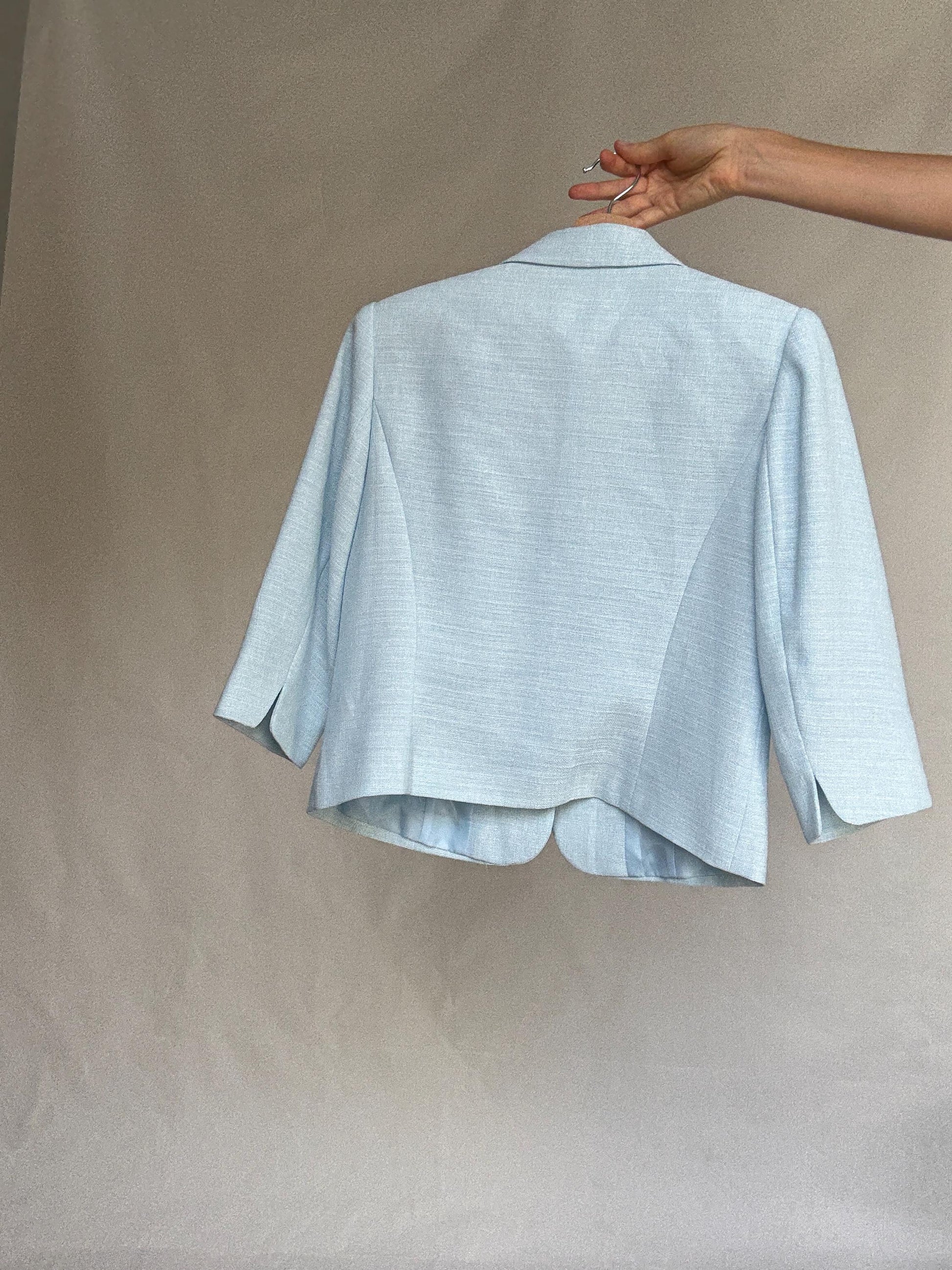 Vintage light blue fitted blazer – cropped tailored jacket with 3/4 sleeves – size 42 elegant pastel layer - Made in Spain