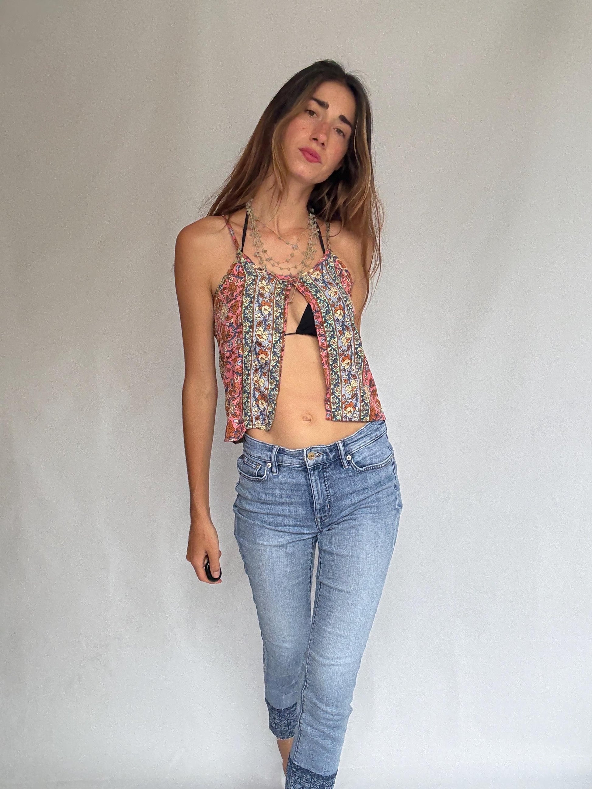 Ralph Lauren US 4 embroidered cropped jeans with lace hem, stretch fit in blue wash, boho Y2K preppy denim with zip & button closure