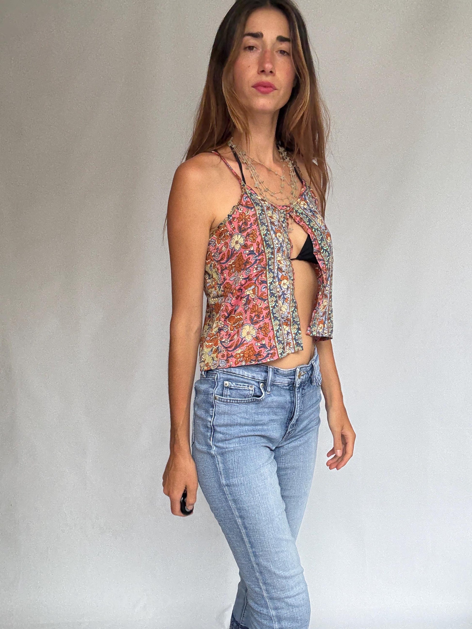 Ralph Lauren US 4 embroidered cropped jeans with lace hem, stretch fit in blue wash, boho Y2K preppy denim with zip & button closure