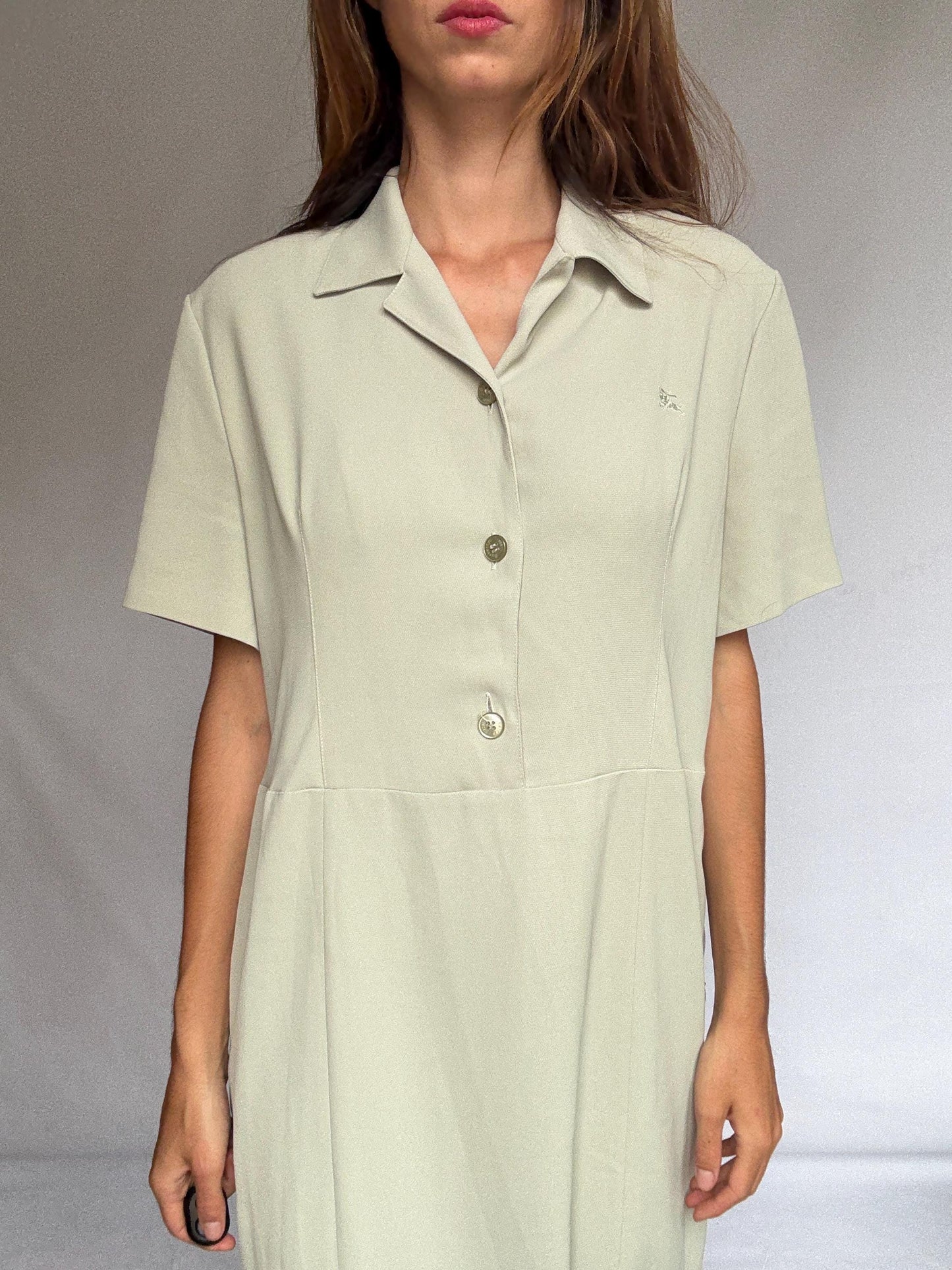 Vintage Burberrys short sleeve long dress – pale cream poly blend, structured collar, size XL US, side zipper, minimalist 90s office look