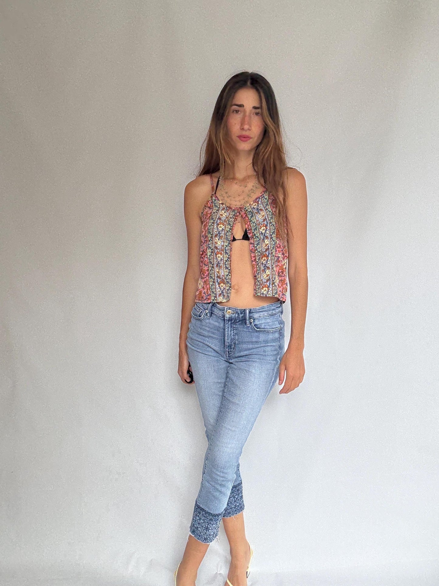 Ralph Lauren US 4 embroidered cropped jeans with lace hem, stretch fit in blue wash, boho Y2K preppy denim with zip & button closure