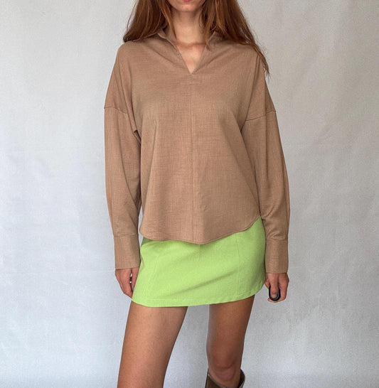 Adolfo Domínguez loose fit shirt in earthy tan light brown, oversized chic minimalist style, secondhand size M
