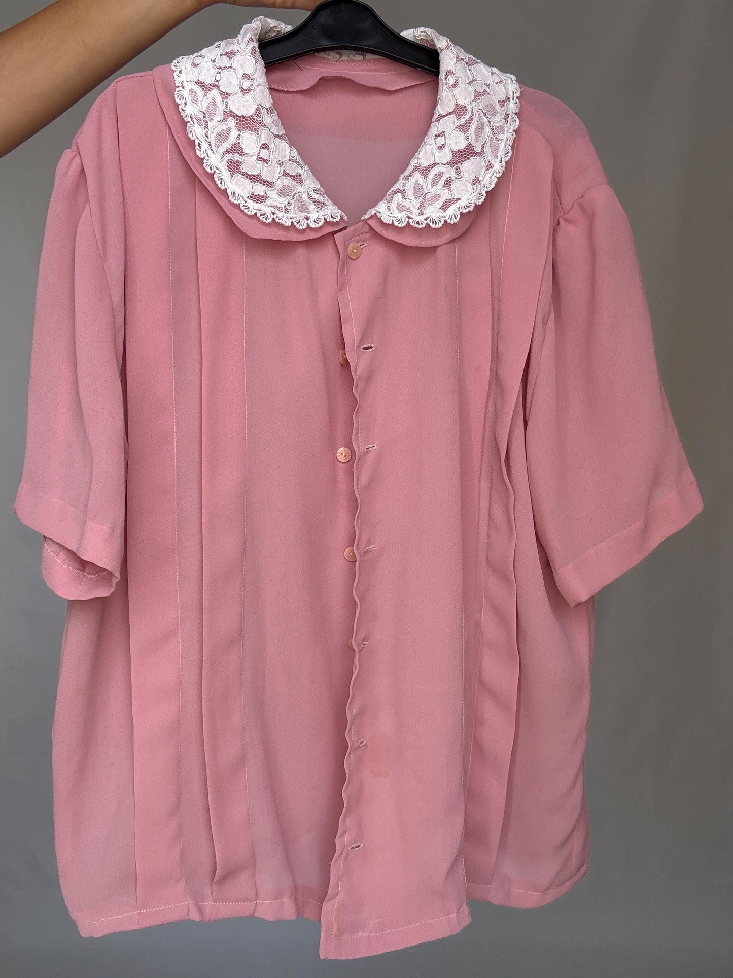 Vintage pink blouse with white lace collar M – cottagecore romantic short sleeve button up shirt