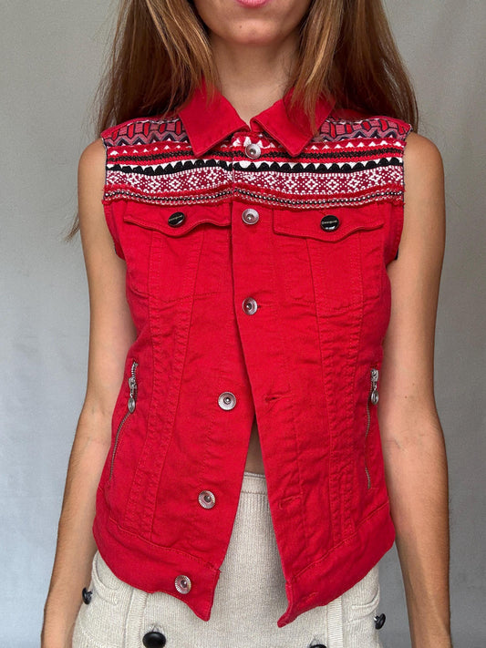 Desigual red sleeveless denim vest with embroidered yoke and bead details – boho western festival jacket size M - EU 38