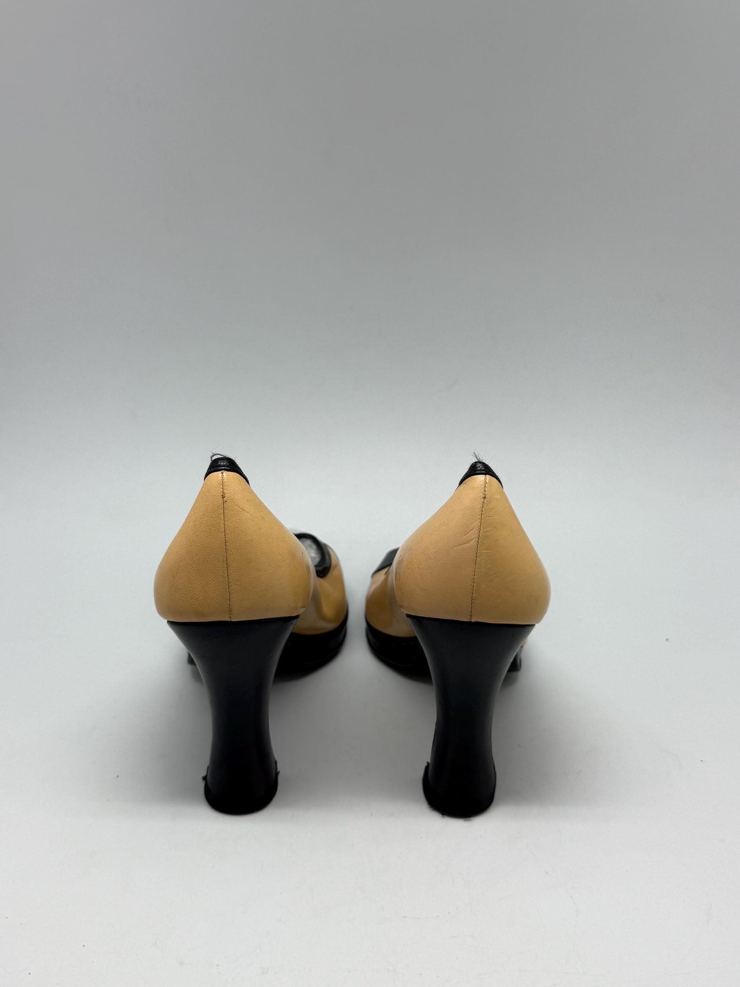 Rare Vintage Balenciaga tan black leather heels US8.5, made in Spain, peep toe sculpted heel, elegant designer shoes in genuine leather