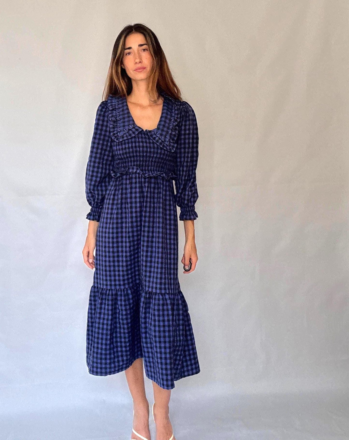 Vintage gingham cotton blend maxi dress with shirred waist and statement collar – navy cottagecore check prairie look US XS