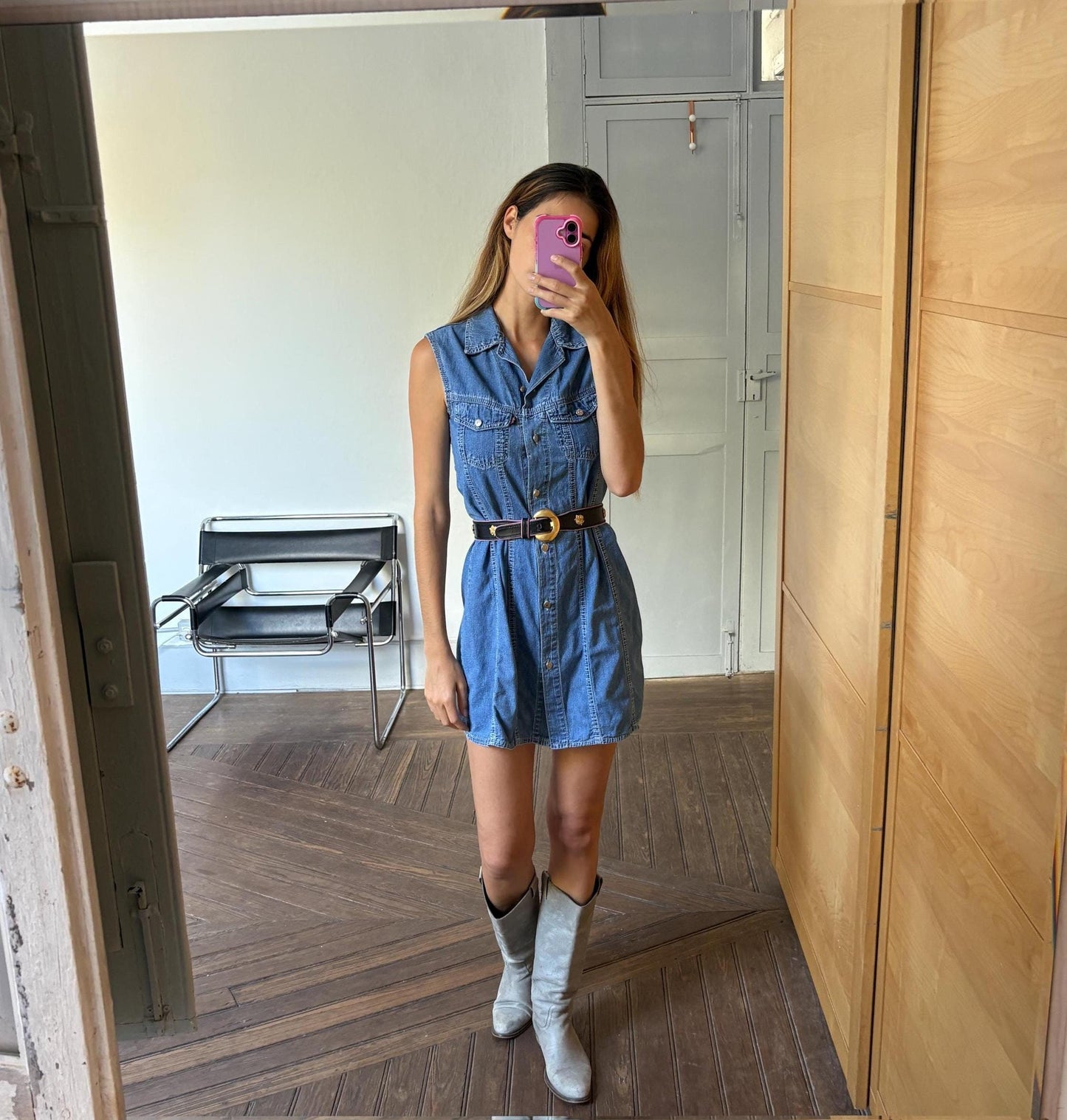 Vintage denim Levi&#39;s dress. Sleeveless short jeans dress