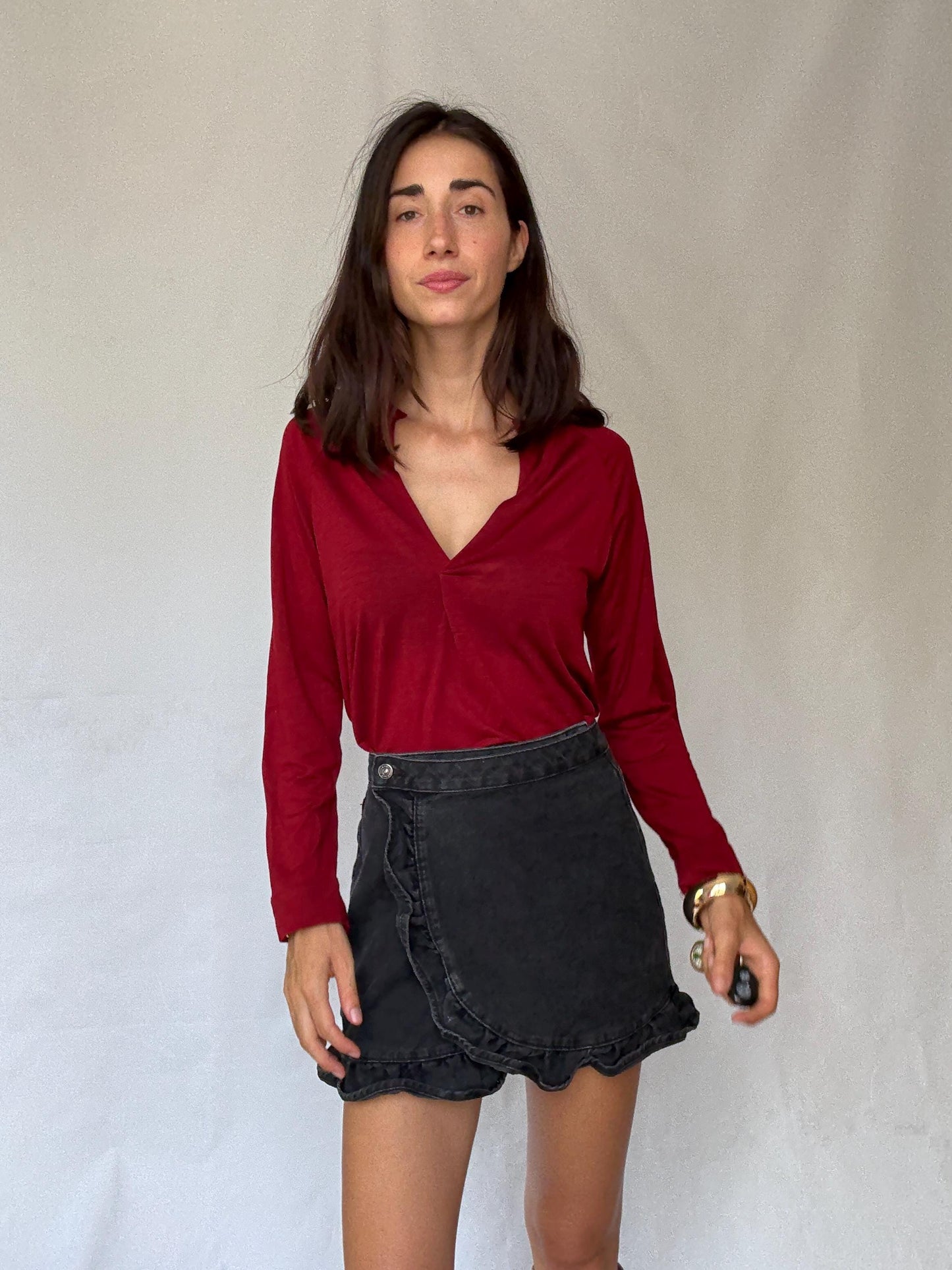 Super soft wool delicious deep red long sleeve top. Massimo Dutti red V-neck jumper – soft lyocell wool blend long sleeve jersey, Size S