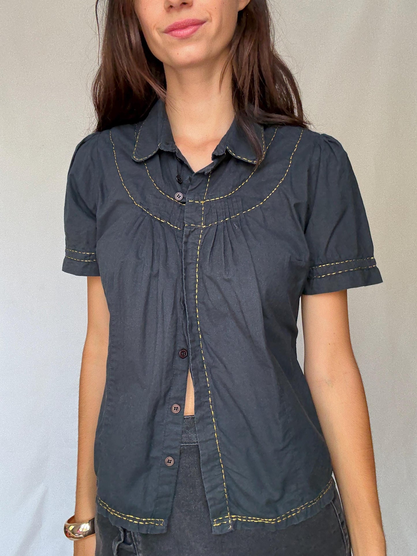 Dark academia puff sleeve blouse US M – 100% cotton black short sleeve top with contrast stitching and peter pan collar, Spanish vintage