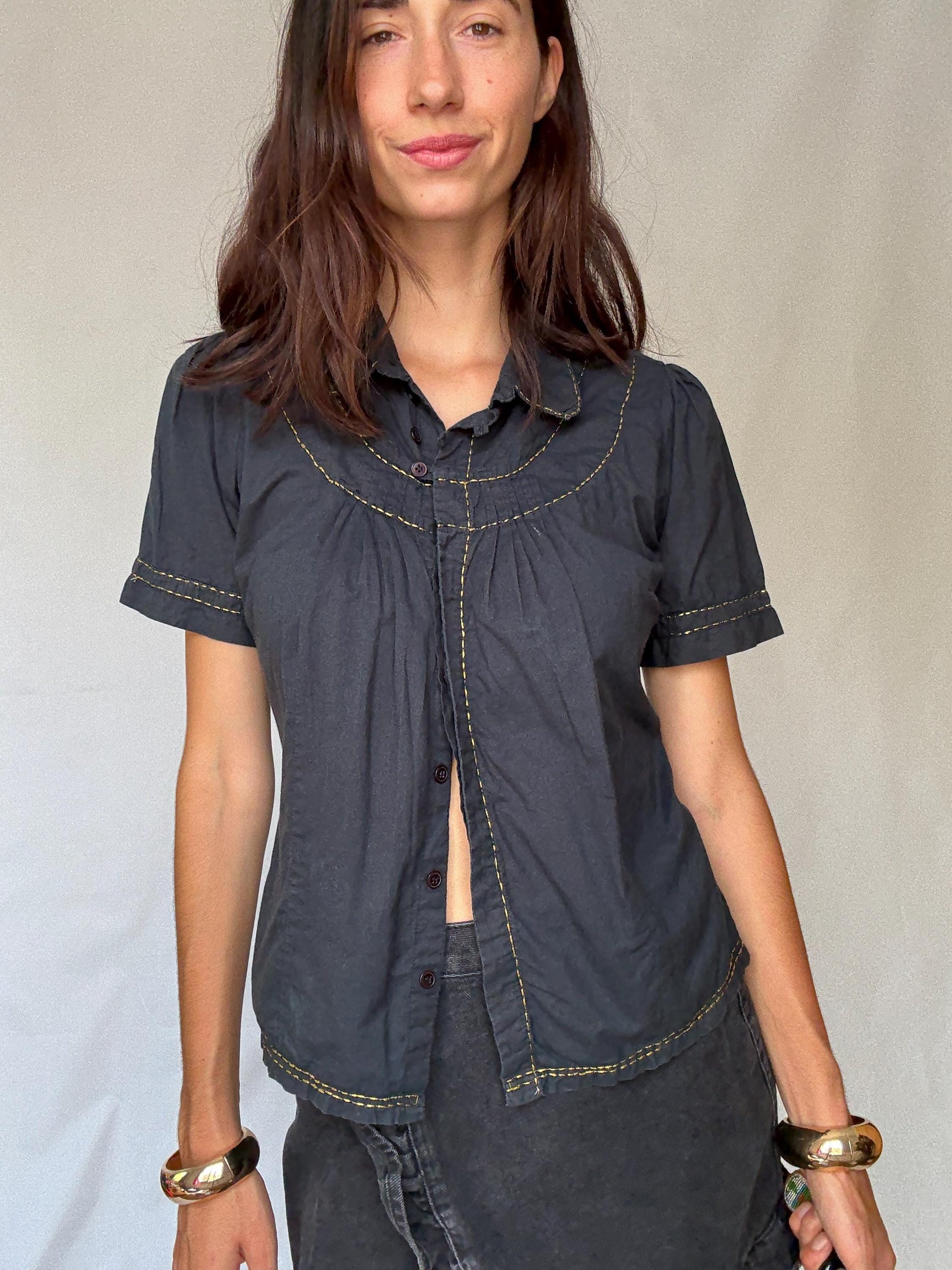 Dark academia puff sleeve blouse US M – 100% cotton black short sleeve top with contrast stitching and peter pan collar, Spanish vintage