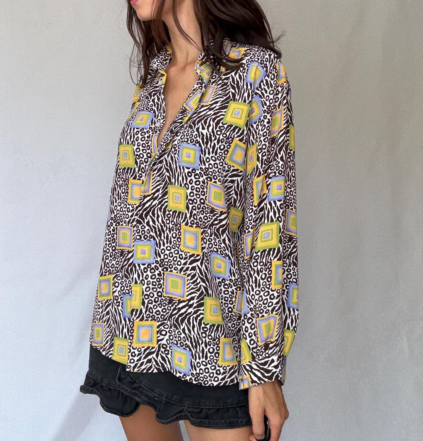 Retro 70s Vintage Blouse with Geometric Animal Print Style M - Bohemian Chic Inspired - summery blouse, very flowy, abstract print