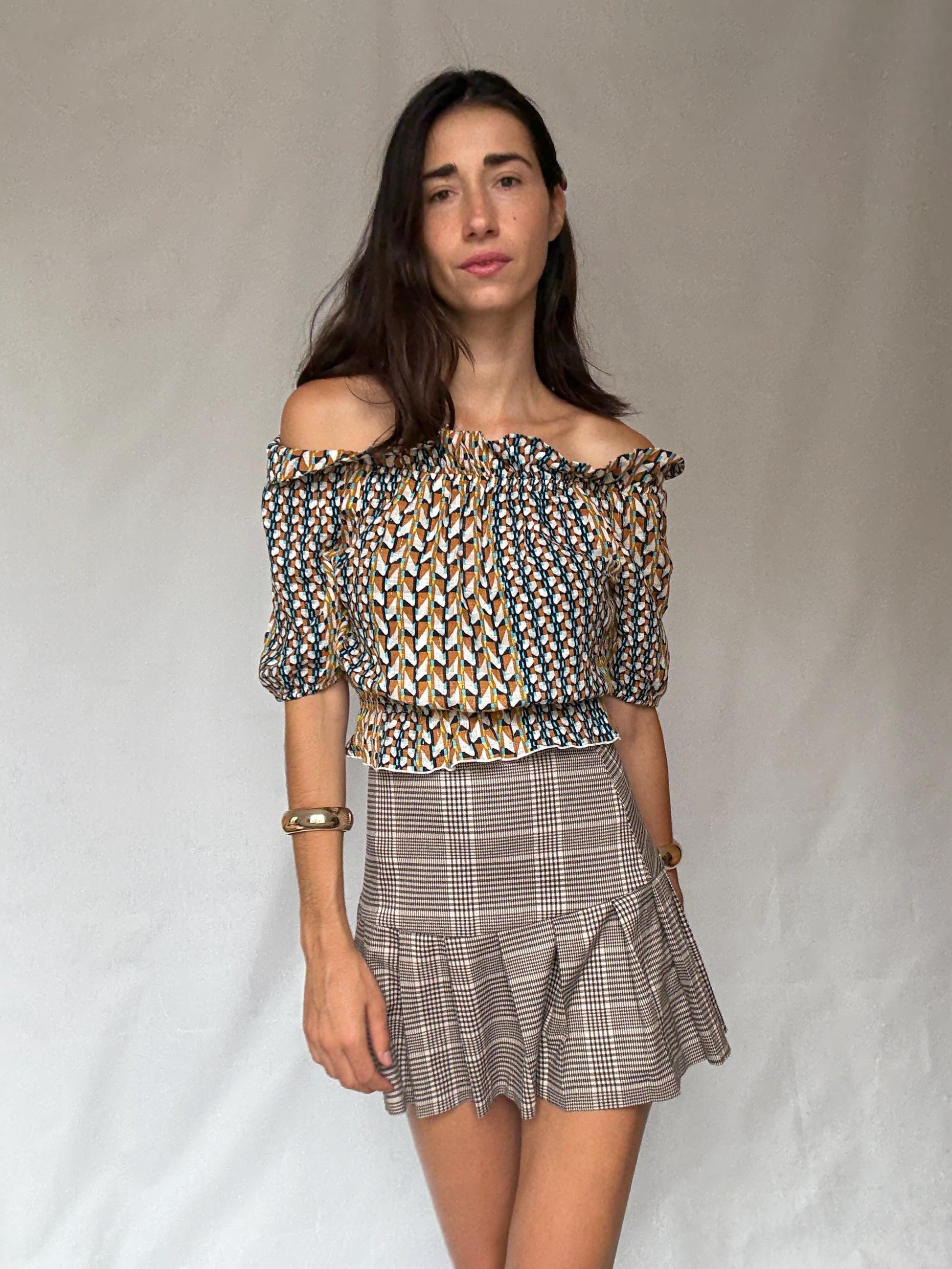 Playful crop top, off shoulder United Colors of Benetton blouse– geometric print metallic sparkle cotton shirt