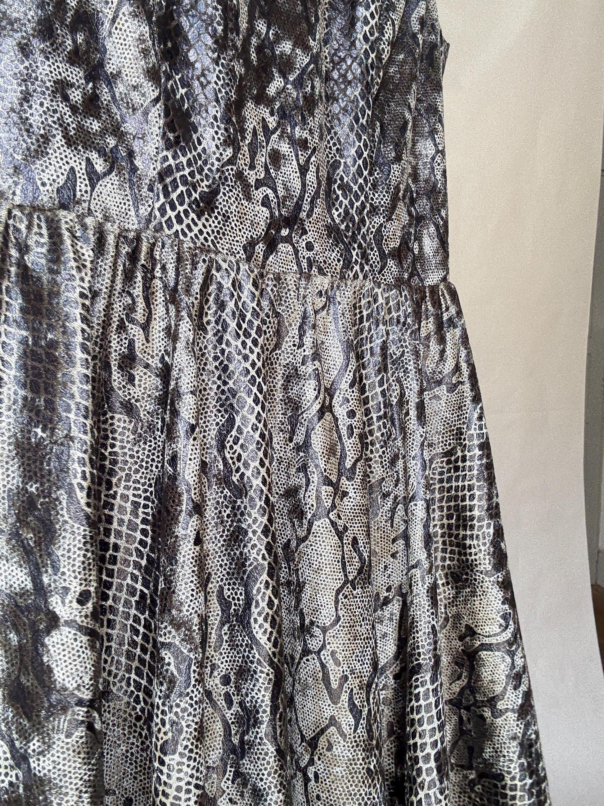 Y2K Snakeskin Velvet Mini Dress – Shiny Sleeveless Grunge Party Fit, Grey & Black Animal Print, Small Size, Alt Petite Glam Style