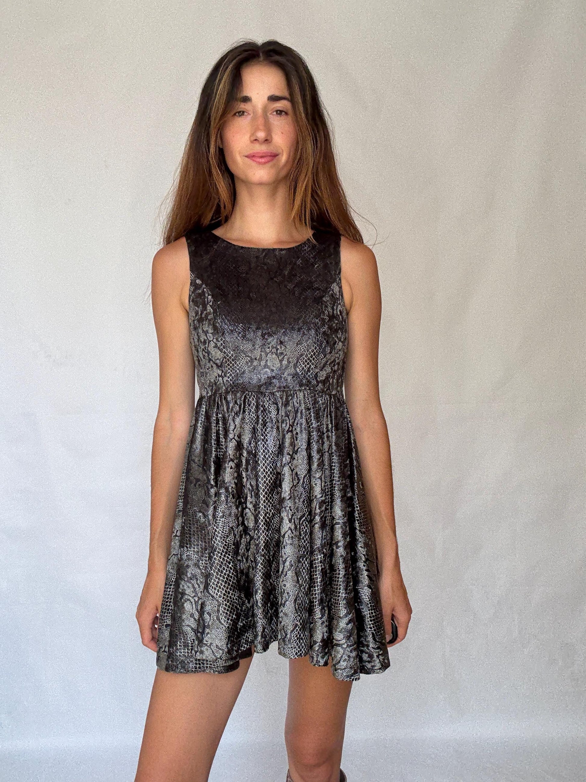 Y2K Snakeskin Velvet Mini Dress – Shiny Sleeveless Grunge Party Fit, Grey & Black Animal Print, Small Size, Alt Petite Glam Style