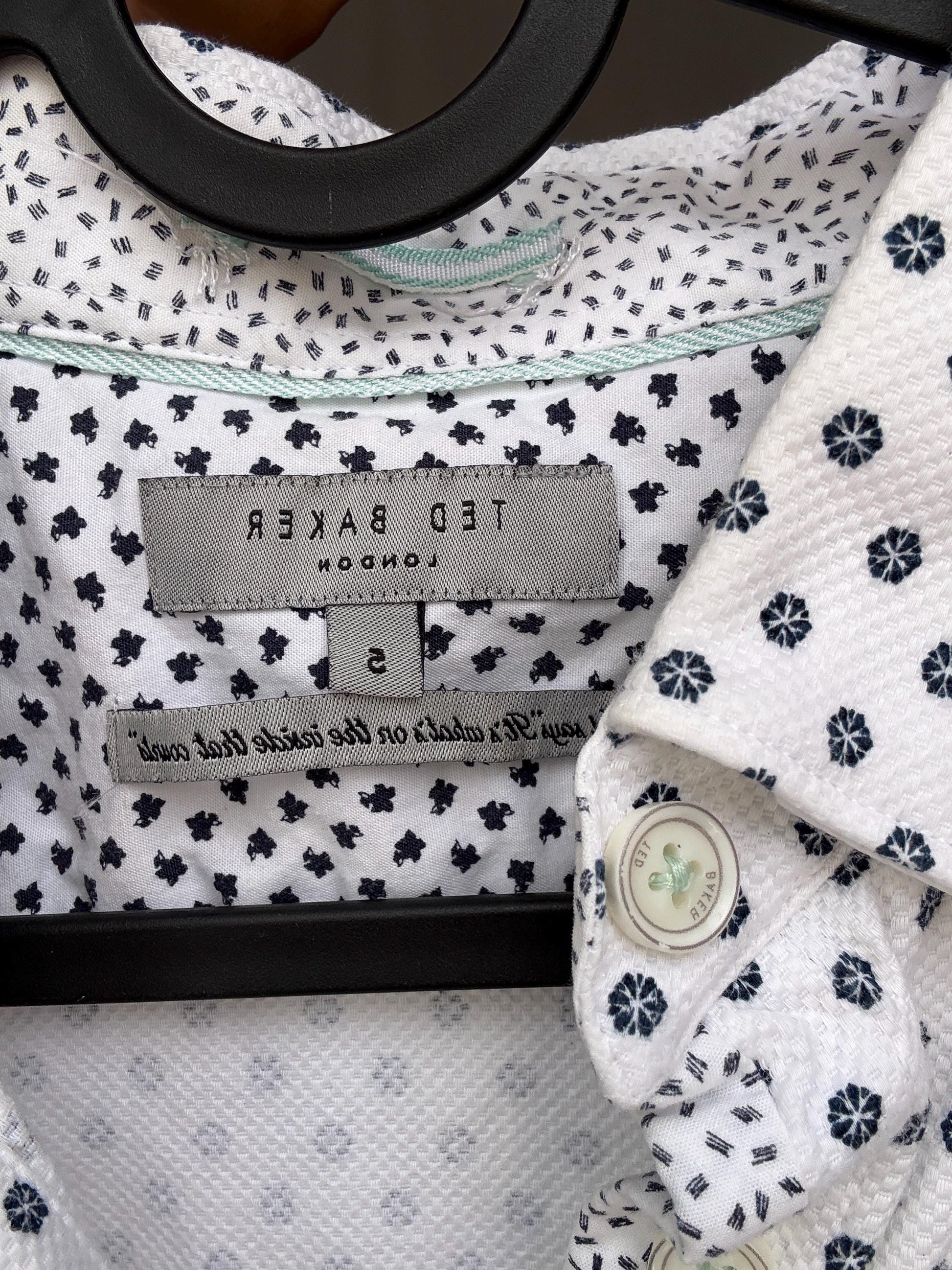 Ted Baker London men’s patterned button-up shirt – size 5 - XL, White and blue floral print oxford shirt, Luxury British designer fashion