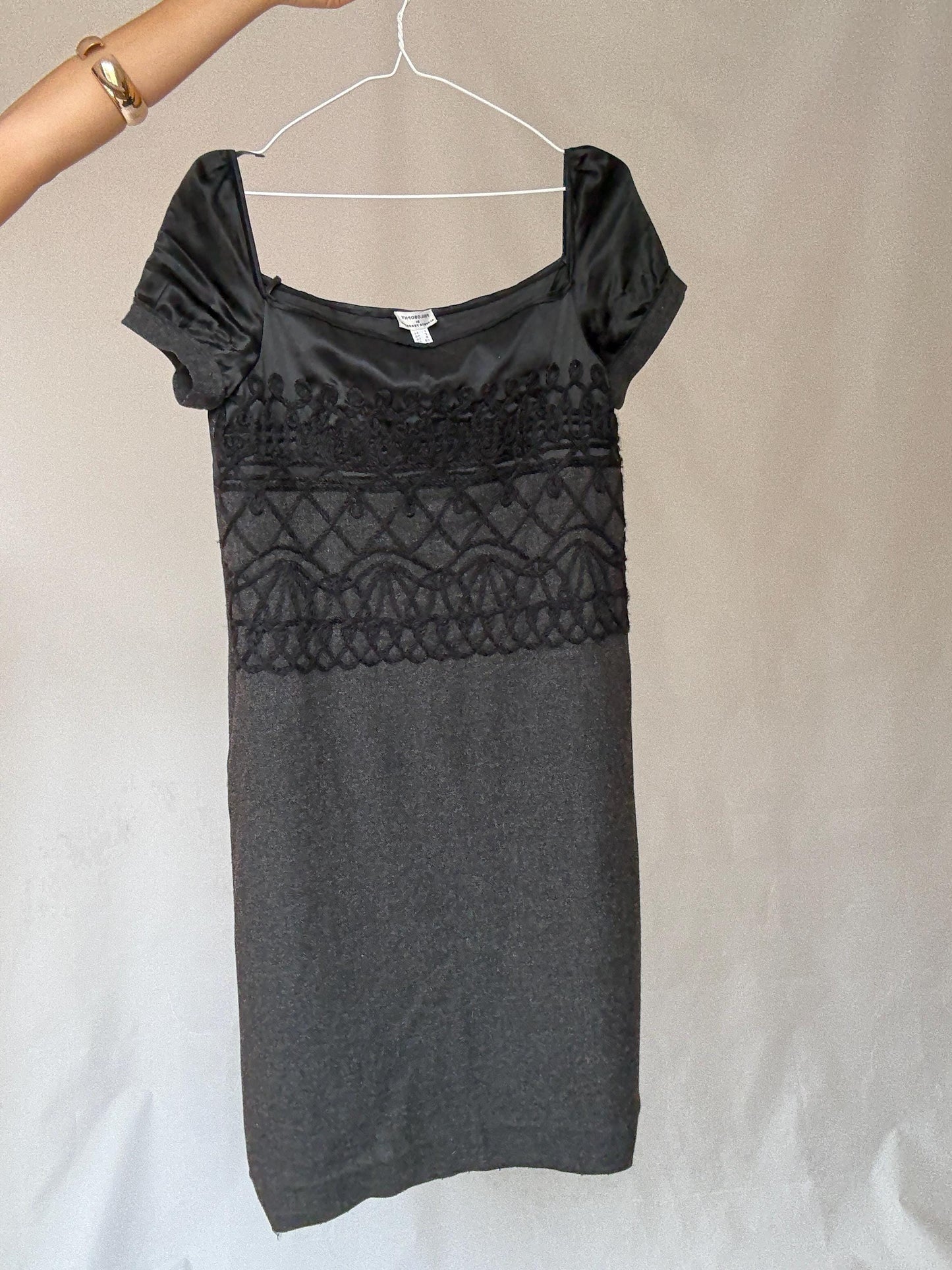 Philosophy di Alberta Ferretti black dress – Italian designer size I44 / US8 – cashmere wool blend evening dress