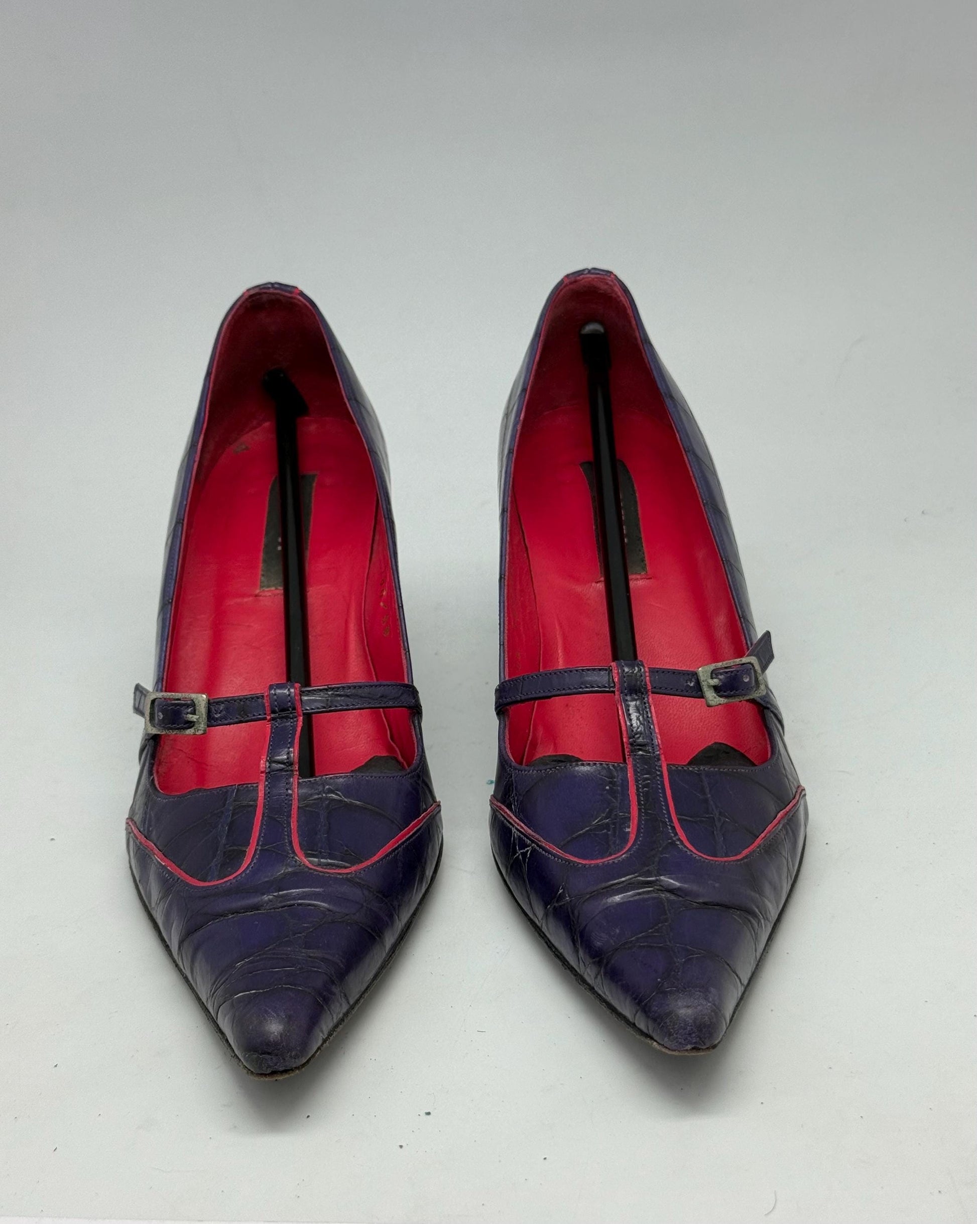 DKNY T-strap vintage heels – shiny orchid real leather – size 7.5 – made in Spain – Y2K designer shoes – retro pointed toe – 7cm heel