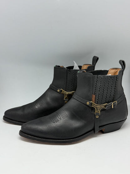 Leather Western Ankle Boots for Men — fabric close-up