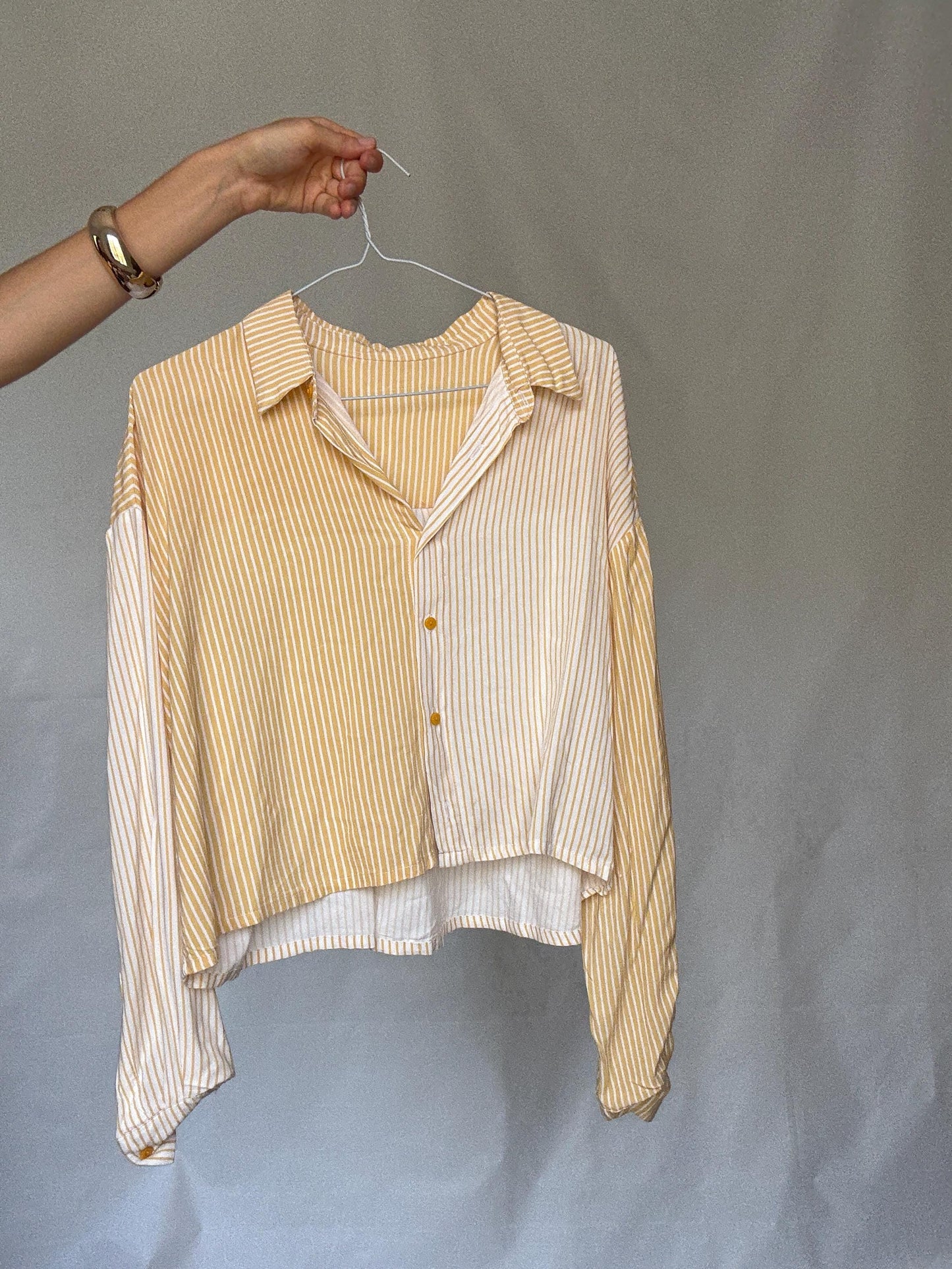 Vintage Inspired Cotton Striped Shirt in Light Academic Style - Flattering Small US Size with Button-Down Front
