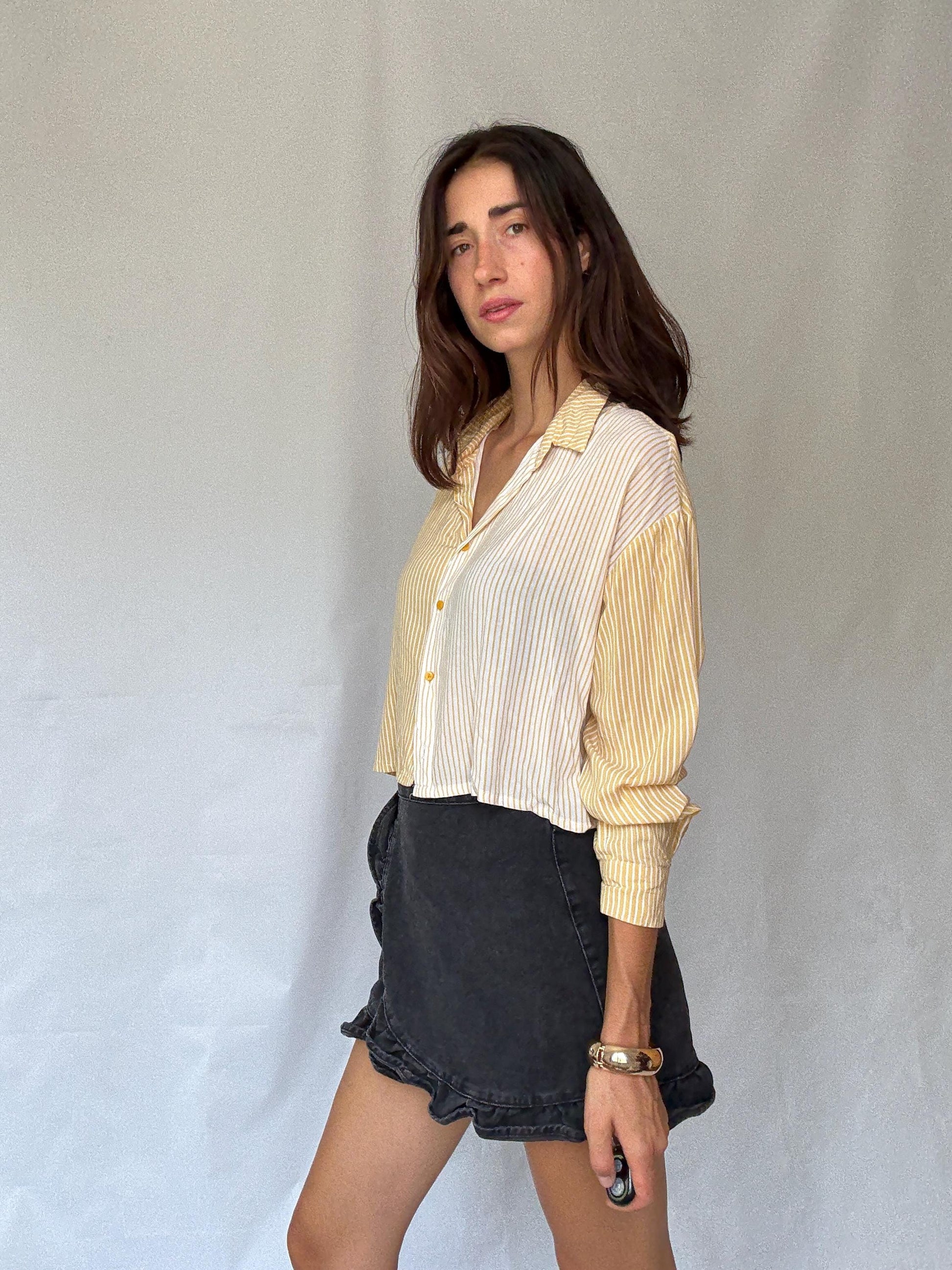 Vintage Inspired Cotton Striped Shirt in Light Academic Style - Flattering Small US Size with Button-Down Front