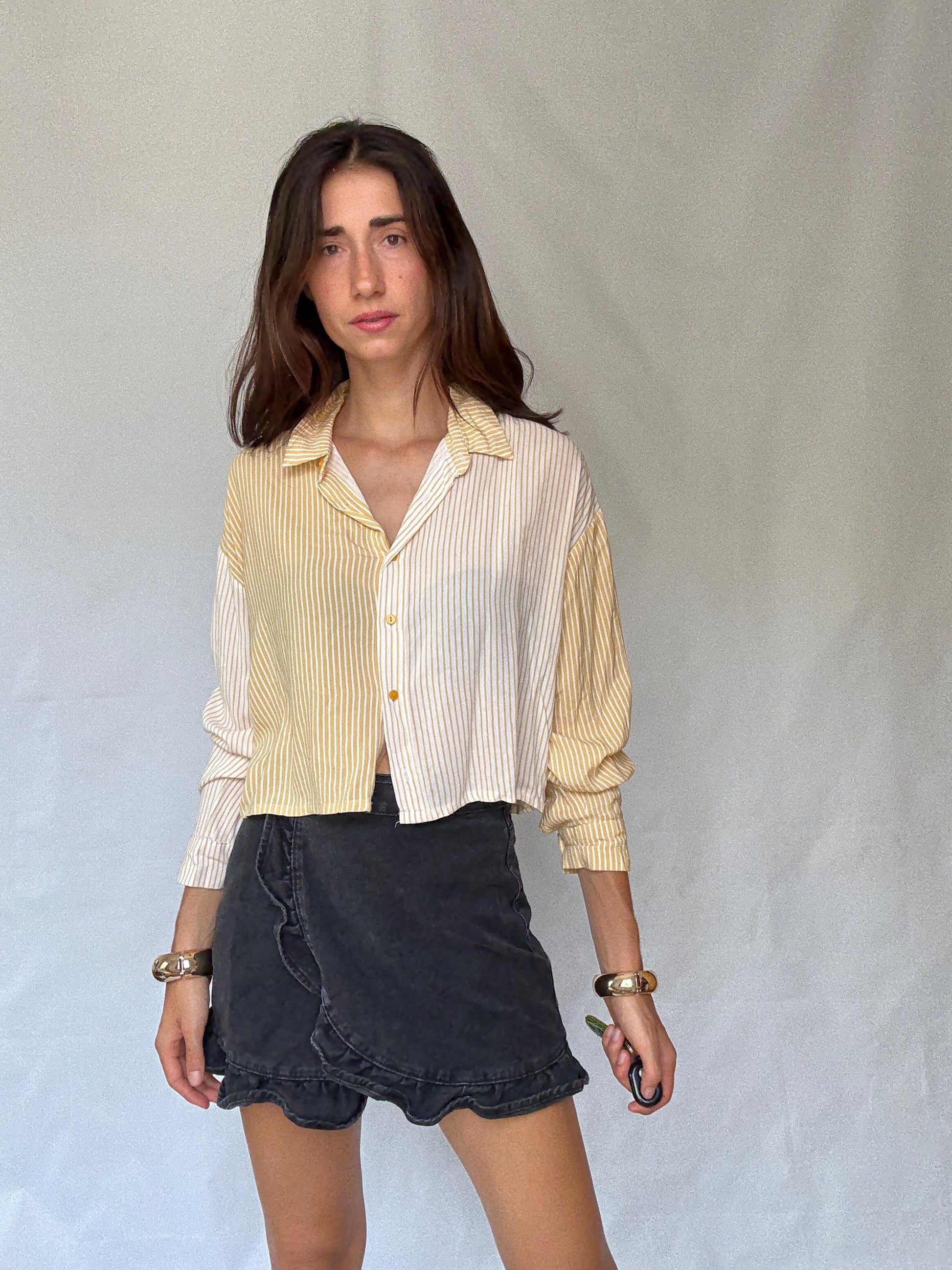 Vintage Inspired Cotton Striped Shirt in Light Academic Style - Flattering Small US Size with Button-Down Front